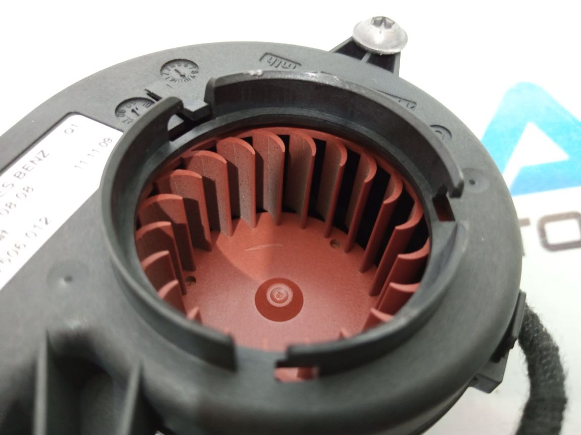 https://ycs.partsauto.market/partsauto-images/thmbs/userImages/b7628e092085f1f91467af1afb6e7630/part/da84ae30-fd0d-4b15-a585-59e028c07e70_1730708991779.jpg