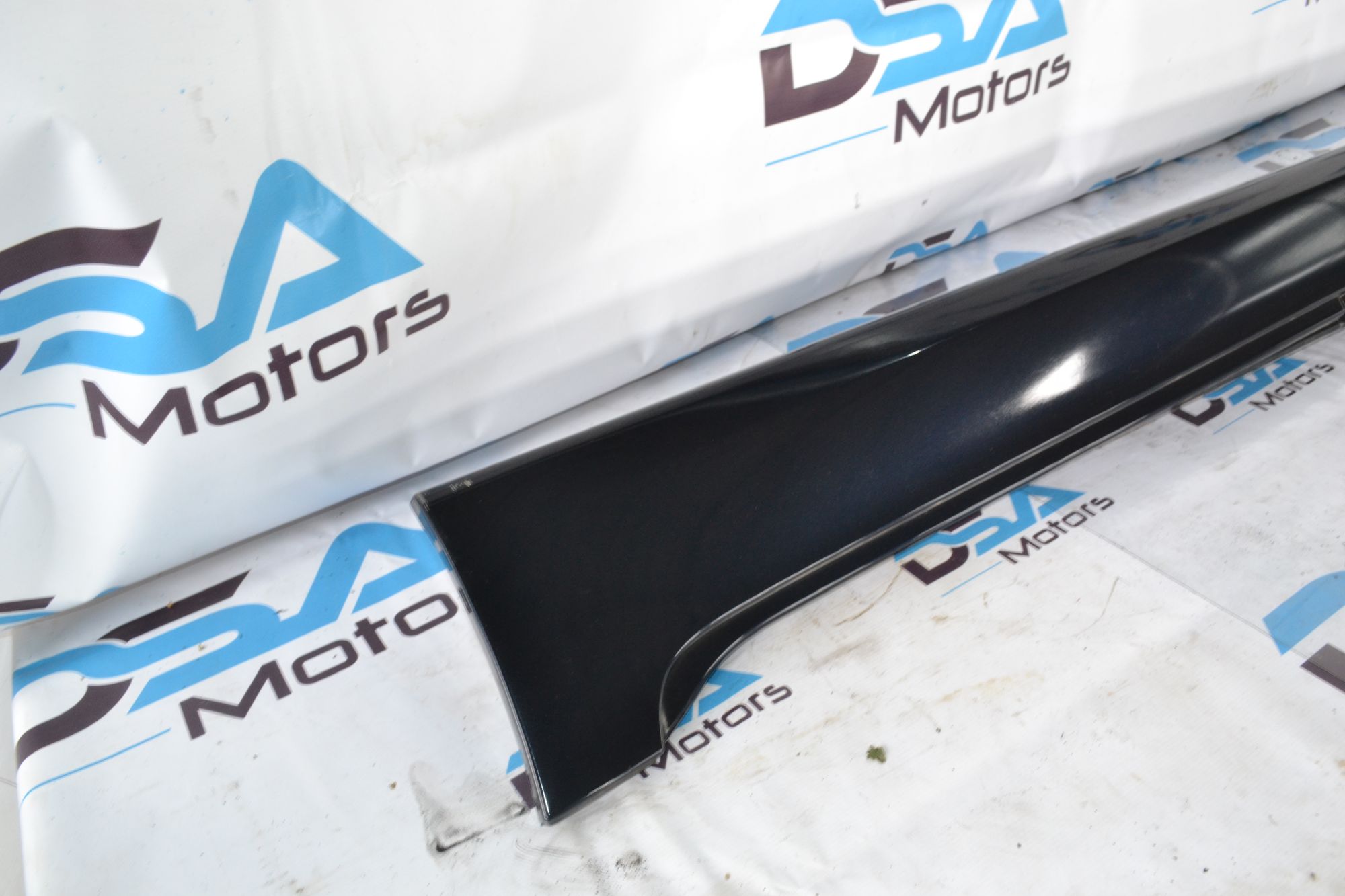 https://ycs.partsauto.market/partsauto-images/thmbs/userImages/b7628e092085f1f91467af1afb6e7630/part/dab126fd-56d5-4b6c-9685-21a3251a7f83_1780990025040.jpg