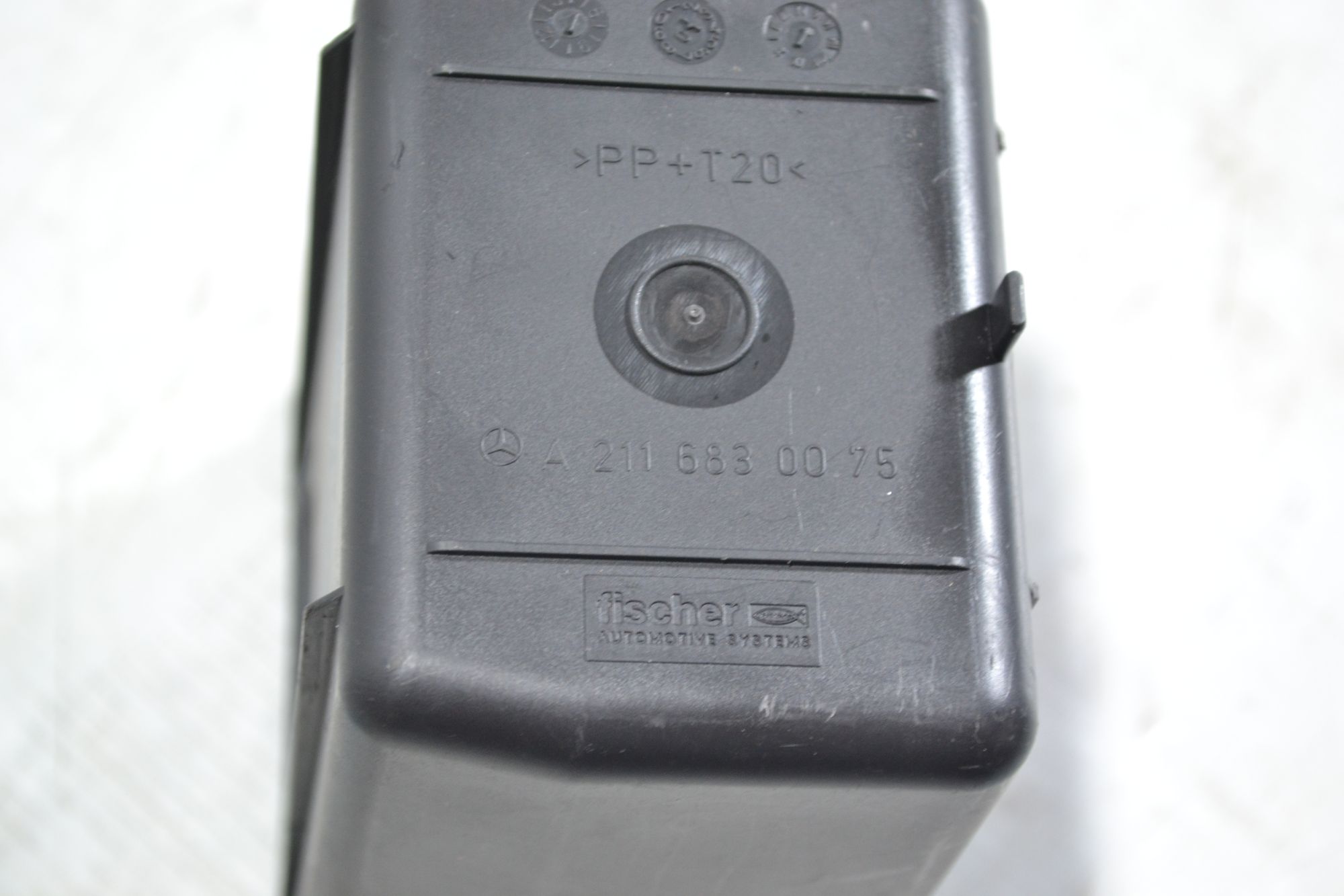 https://ycs.partsauto.market/partsauto-images/thmbs/userImages/b7628e092085f1f91467af1afb6e7630/part/db627d83-351c-4b16-80c6-09549857562c_1780569699486.jpg