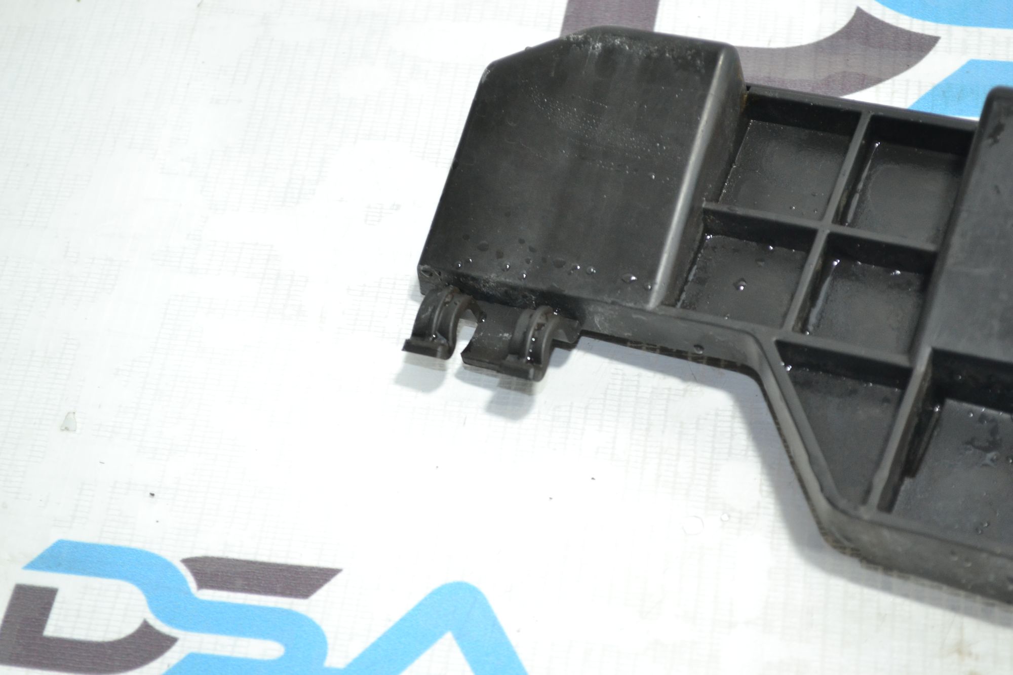 https://ycs.partsauto.market/partsauto-images/thmbs/userImages/b7628e092085f1f91467af1afb6e7630/part/dc117988-ccb3-4762-83b1-b130431c40cd_1780481443544.jpg