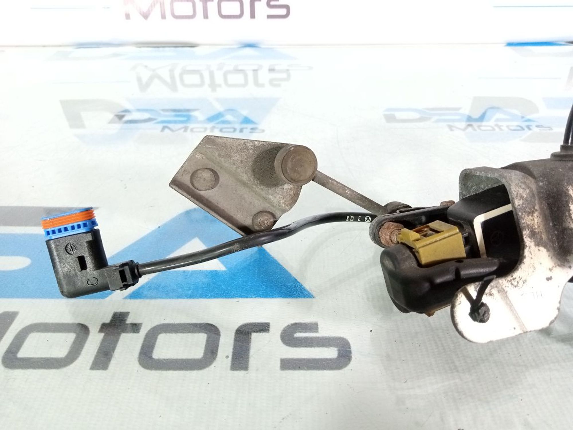 https://ycs.partsauto.market/partsauto-images/thmbs/userImages/b7628e092085f1f91467af1afb6e7630/part/dc9ec7ac-3194-48e7-a640-ba5f0ba04ecf_1740485876804.jpg