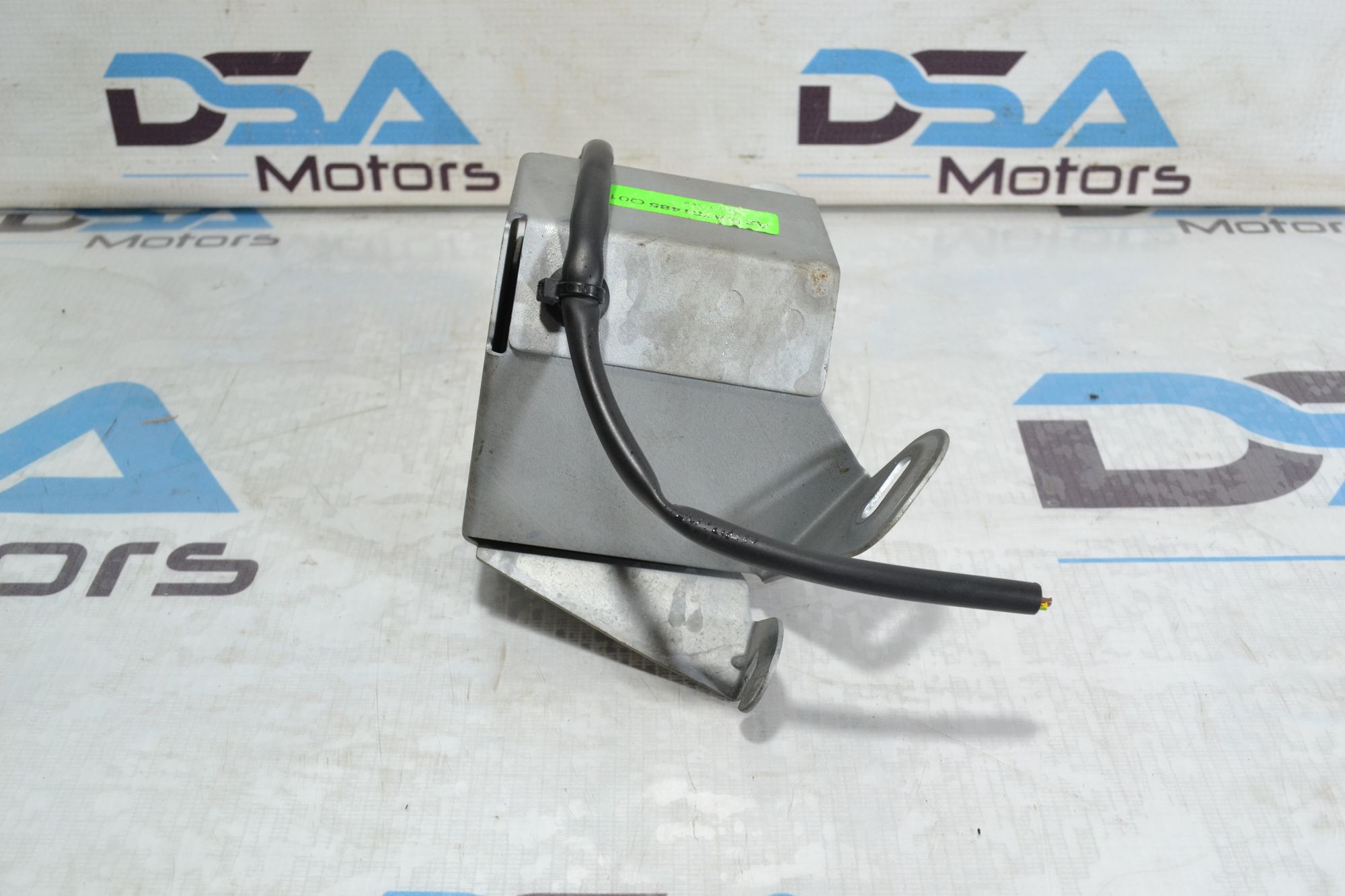 https://ycs.partsauto.market/partsauto-images/thmbs/userImages/b7628e092085f1f91467af1afb6e7630/part/dcd57ee9-ed7c-42f2-b101-0092a7b7ce38_1779368167601.jpg