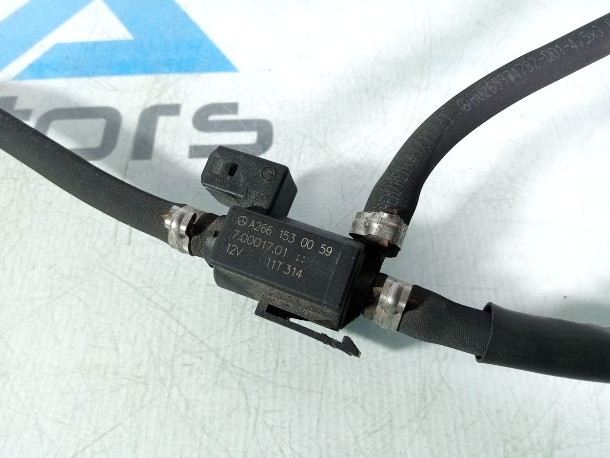 https://ycs.partsauto.market/partsauto-images/thmbs/userImages/b7628e092085f1f91467af1afb6e7630/part/dce48433-8210-4daa-9165-74b89207b32c_1744702522758.jpg