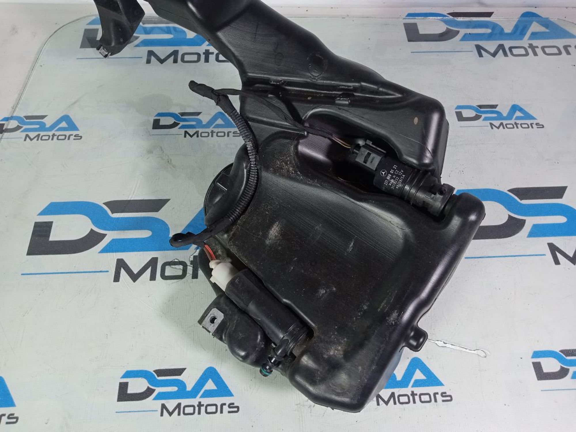 https://ycs.partsauto.market/partsauto-images/thmbs/userImages/b7628e092085f1f91467af1afb6e7630/part/dd6fc9d9-8c97-41a1-88d9-2be773714b48_1741684655124.jpg