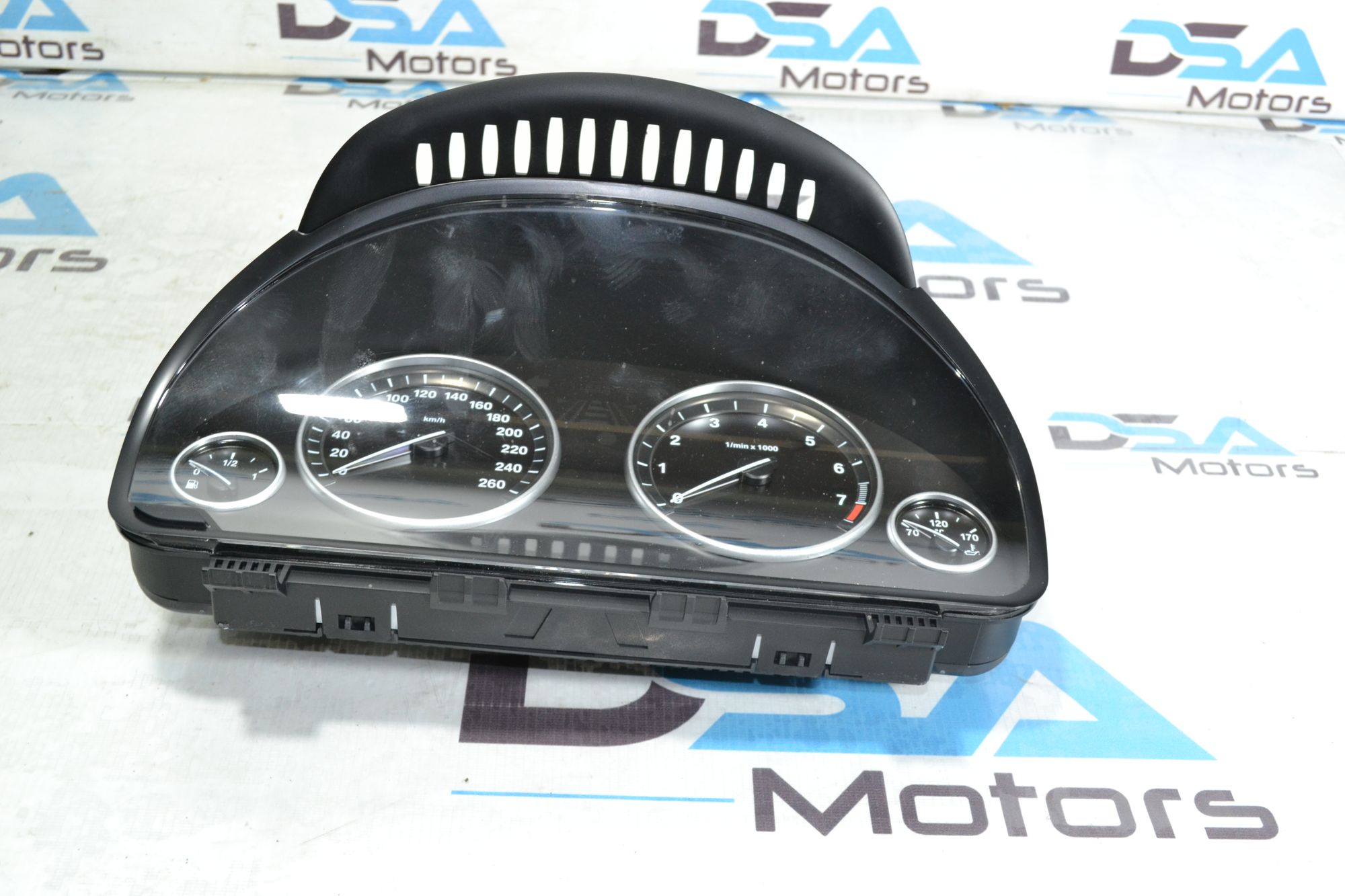 https://ycs.partsauto.market/partsauto-images/thmbs/userImages/b7628e092085f1f91467af1afb6e7630/part/dd7b2315-dd7f-42e2-9ae9-e319ab881cba_1780063778095.jpg