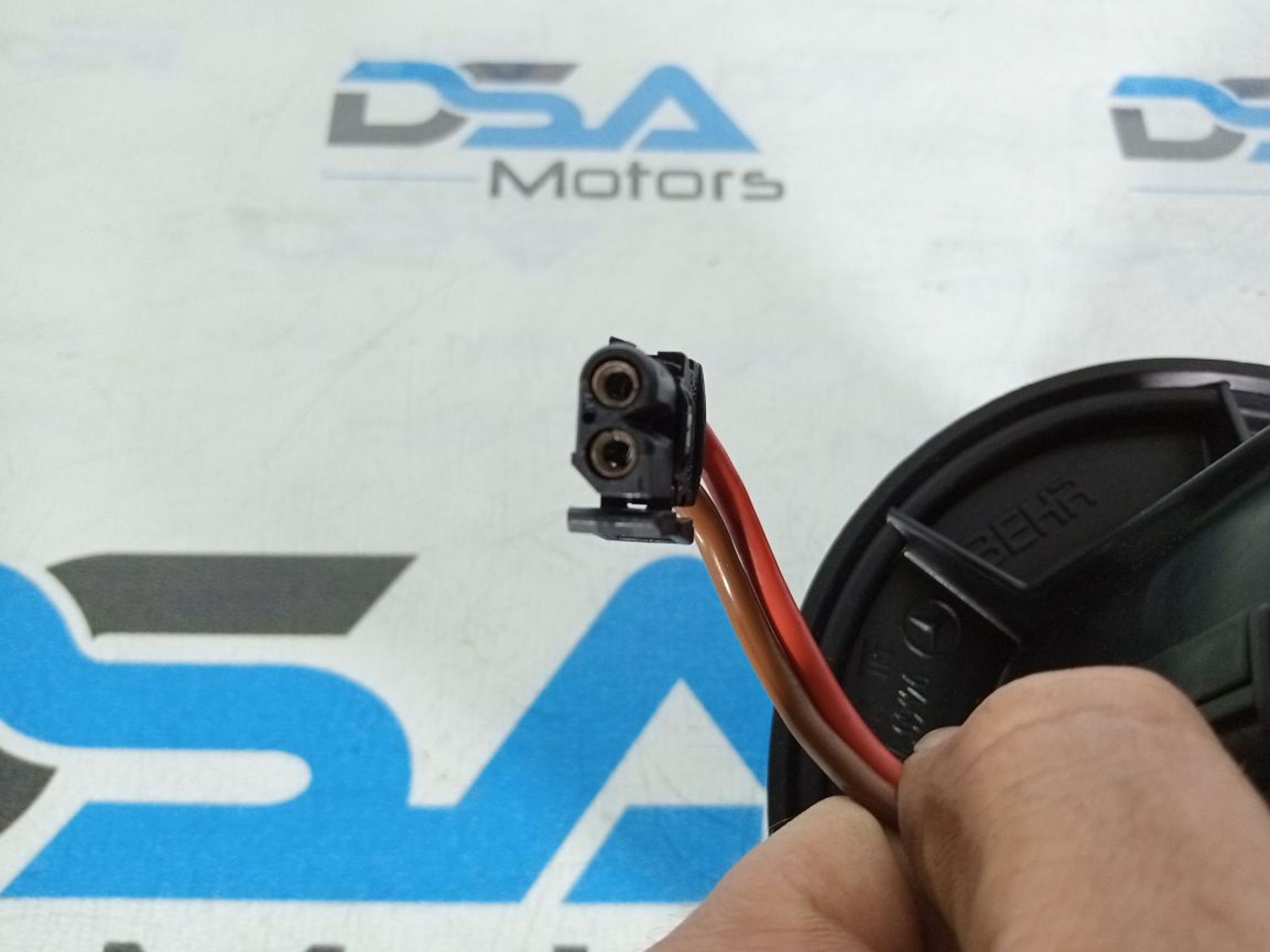 https://ycs.partsauto.market/partsauto-images/thmbs/userImages/b7628e092085f1f91467af1afb6e7630/part/dd90afe5-f06b-4ee2-8a37-ff98f4c0bd4b_1746543705089.jpg