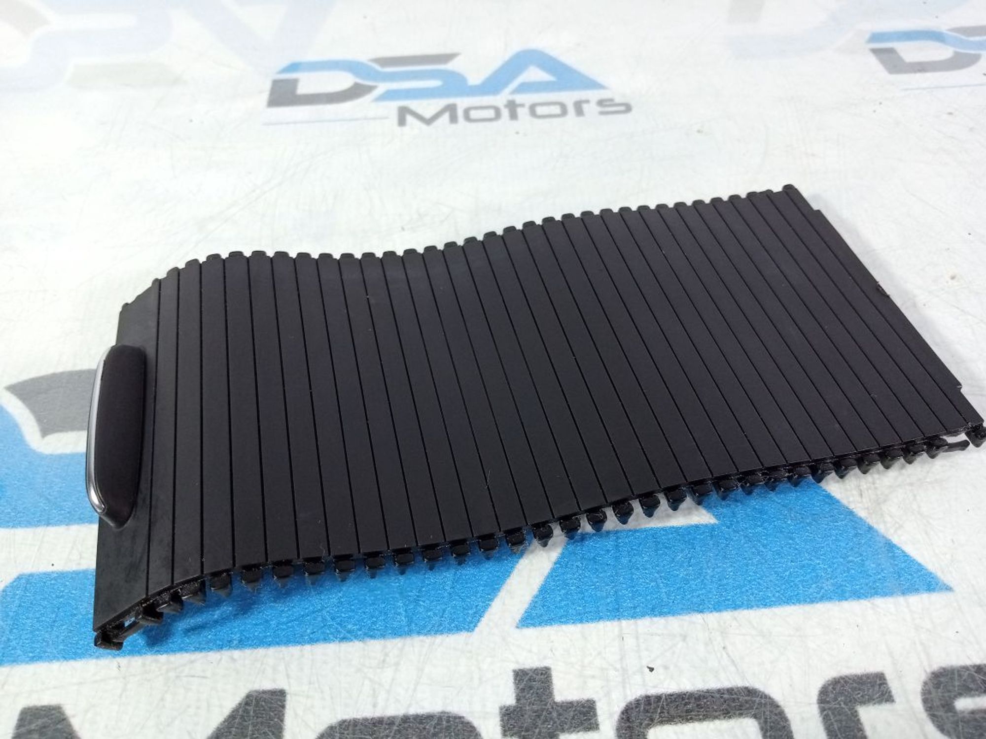 https://ycs.partsauto.market/partsauto-images/thmbs/userImages/b7628e092085f1f91467af1afb6e7630/part/dda3f269-956a-4b7d-90e1-d82c407decfd_1744143174687.jpg