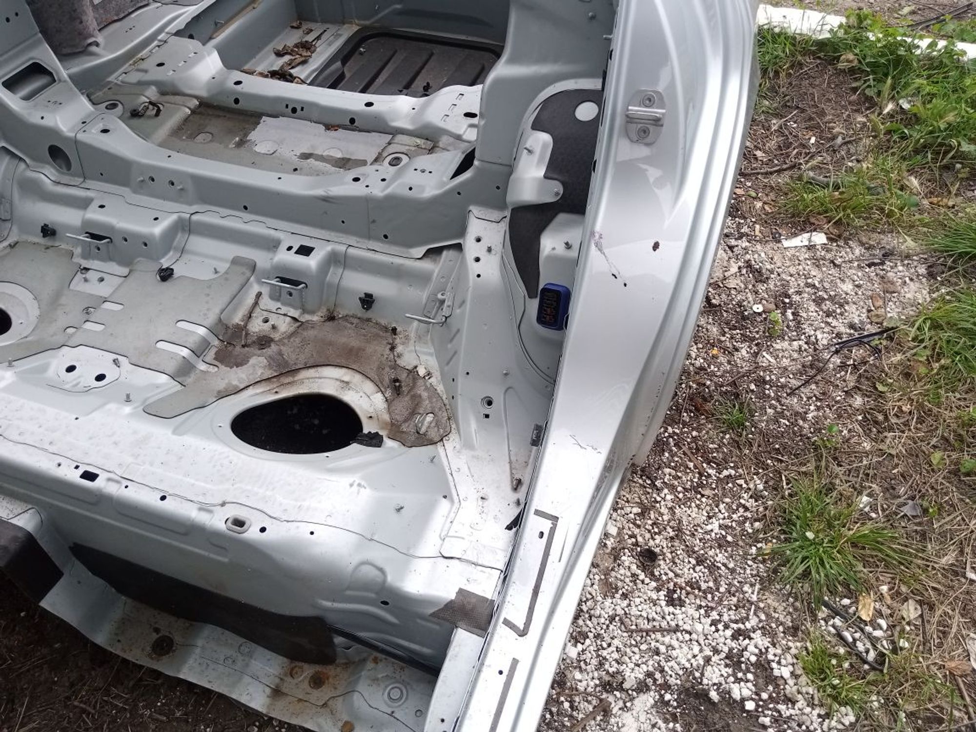 https://ycs.partsauto.market/partsauto-images/thmbs/userImages/b7628e092085f1f91467af1afb6e7630/part/dddefa49-c4c3-46e3-b9eb-5da08afbc05c_1750854248829.jpg