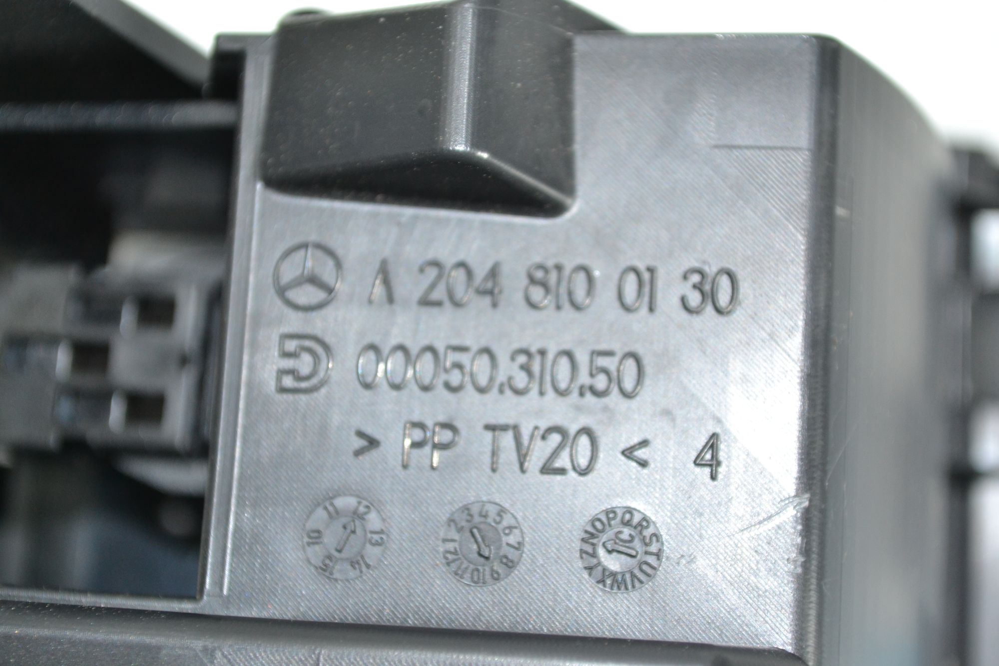 Пепельница задняя Оригинал Mercedes W204 из Японии, 900 рублей, Кореновск