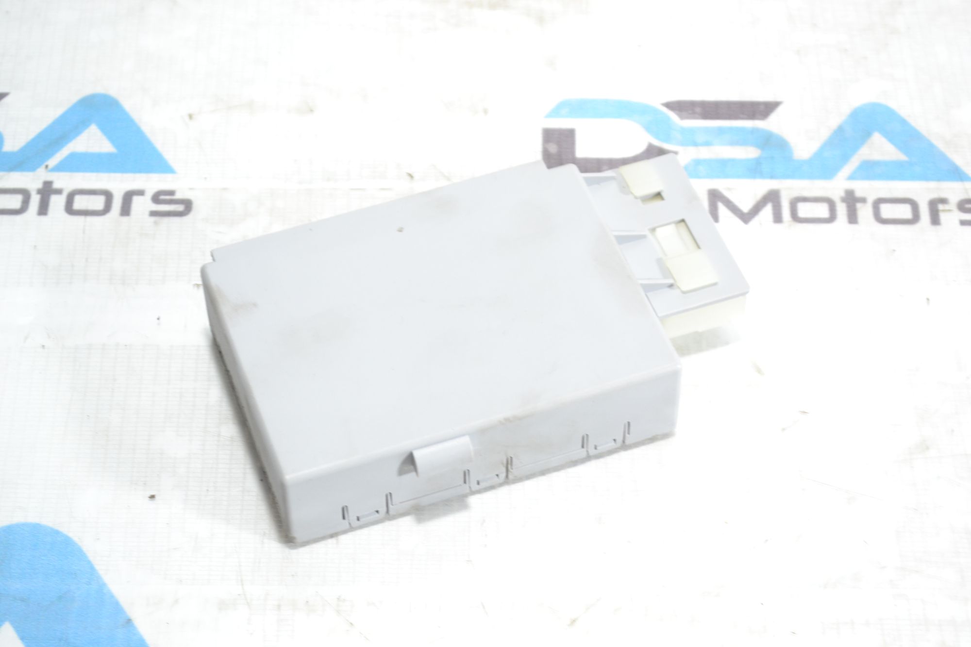 https://ycs.partsauto.market/partsauto-images/thmbs/userImages/b7628e092085f1f91467af1afb6e7630/part/deb3b587-cf25-449f-852e-366be20b502b_1781076816900.jpg