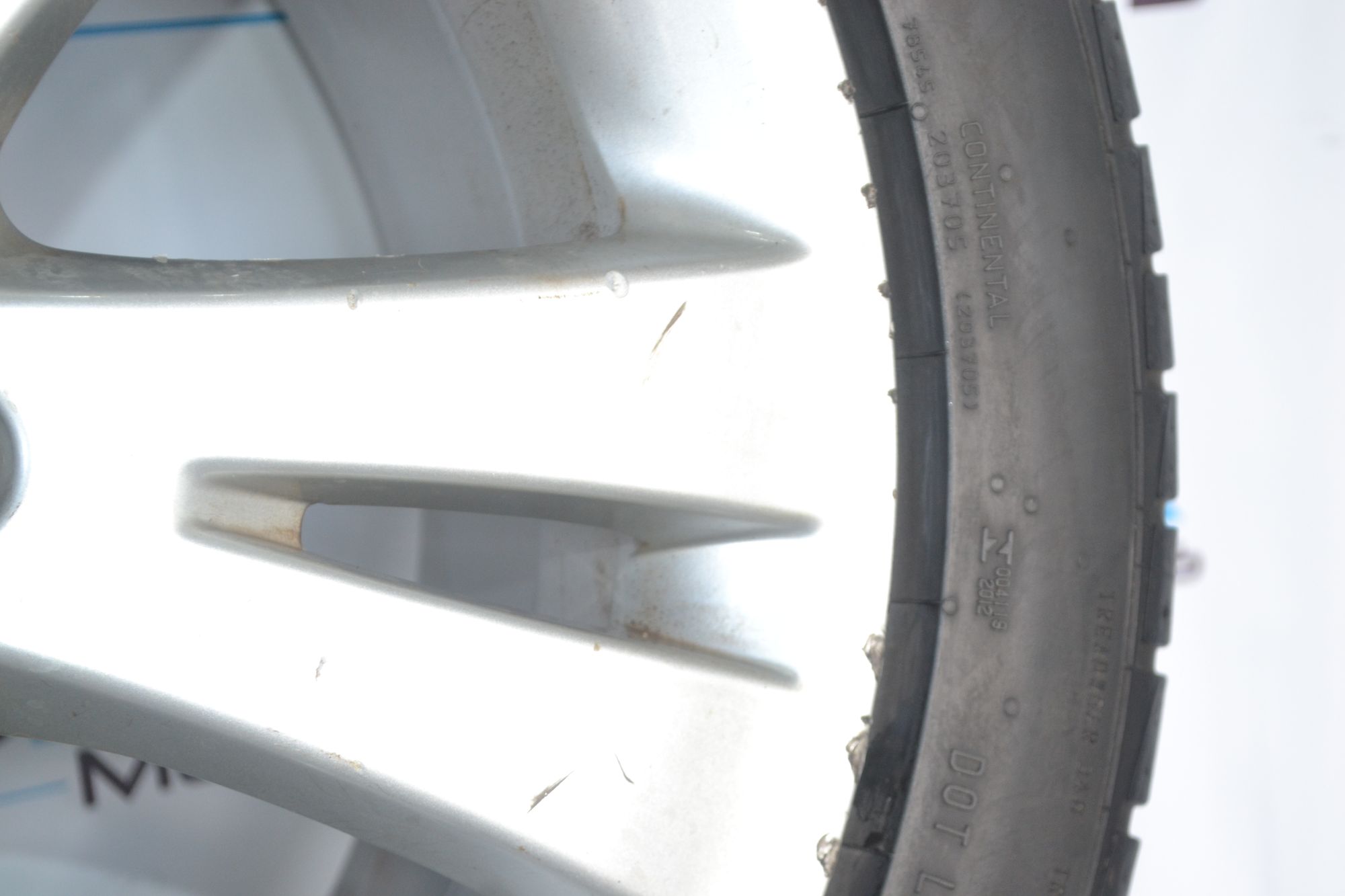 https://ycs.partsauto.market/partsauto-images/thmbs/userImages/b7628e092085f1f91467af1afb6e7630/part/dfa5cba9-b3cc-47b2-a606-b6fd1700f2eb_1781078371224.jpg