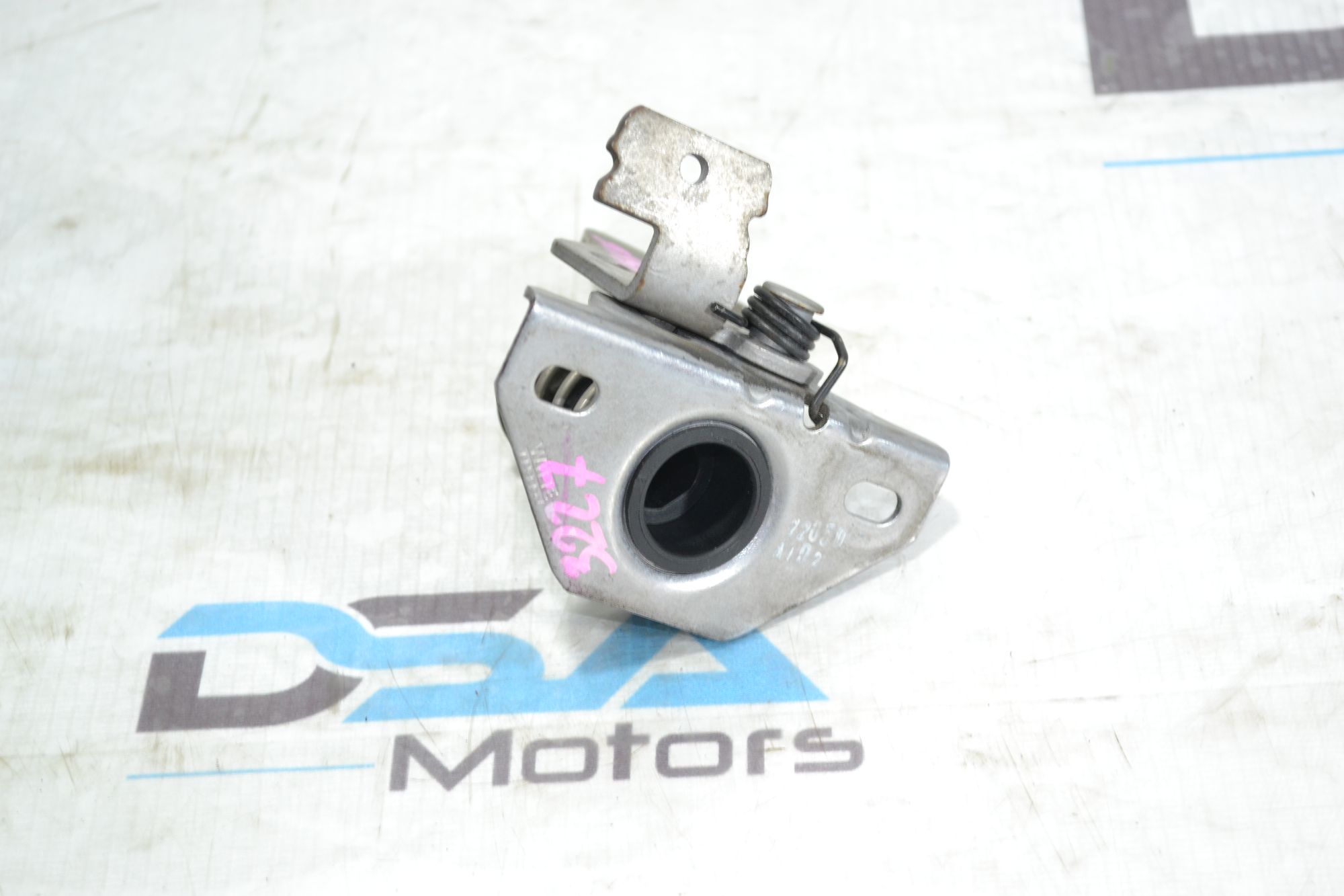 https://ycs.partsauto.market/partsauto-images/thmbs/userImages/b7628e092085f1f91467af1afb6e7630/part/dfb2a28c-7550-4dce-825c-e70fa77a5693_1780469385971.jpg