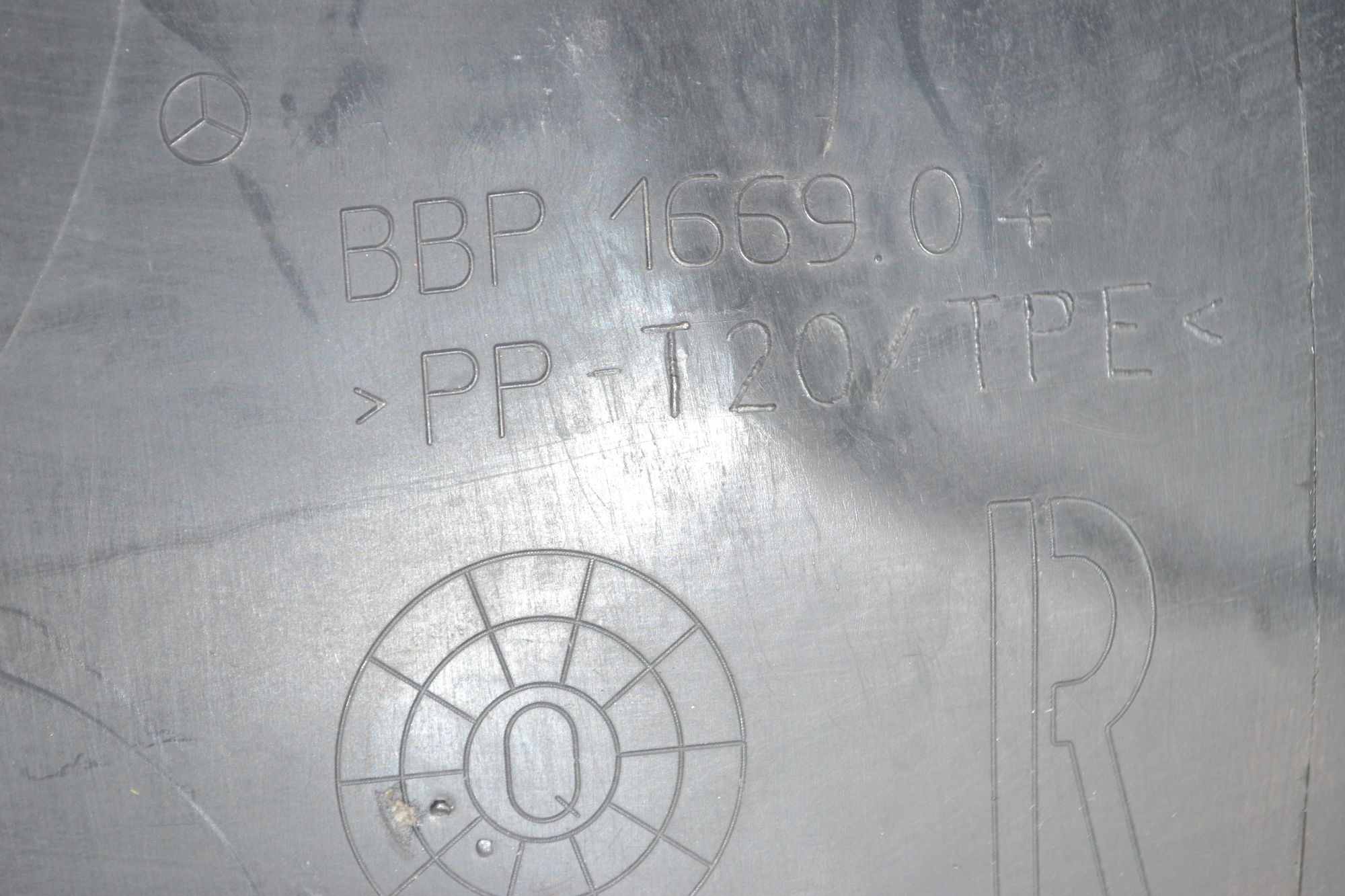 https://ycs.partsauto.market/partsauto-images/thmbs/userImages/b7628e092085f1f91467af1afb6e7630/part/dfbb5bf7-f4a9-4e51-b770-0bbfd3267158_1785136609864.jpg