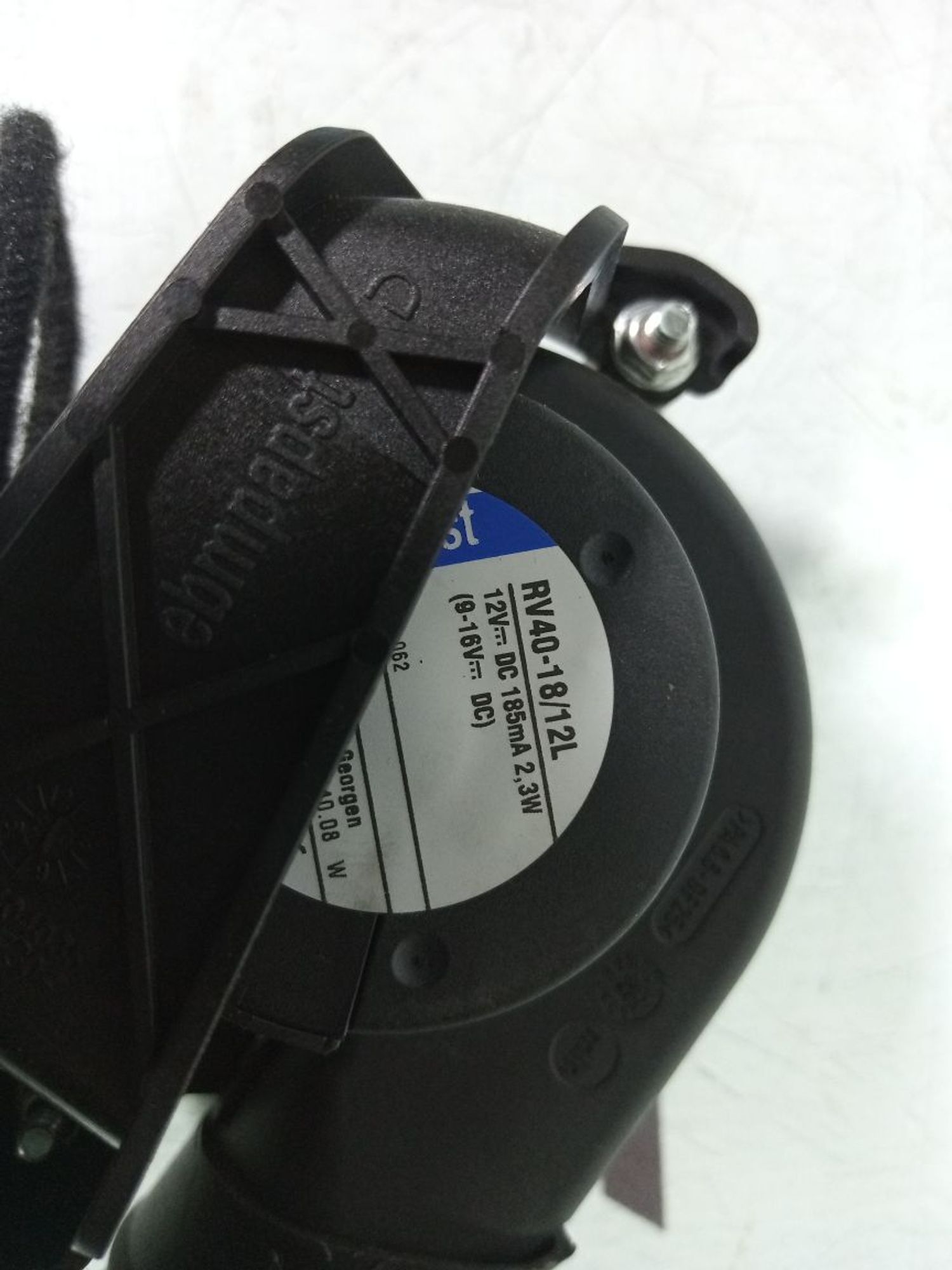 https://ycs.partsauto.market/partsauto-images/thmbs/userImages/b7628e092085f1f91467af1afb6e7630/part/e066f895-612f-40de-bae2-cf98f0ea1507_1735303559266.jpg