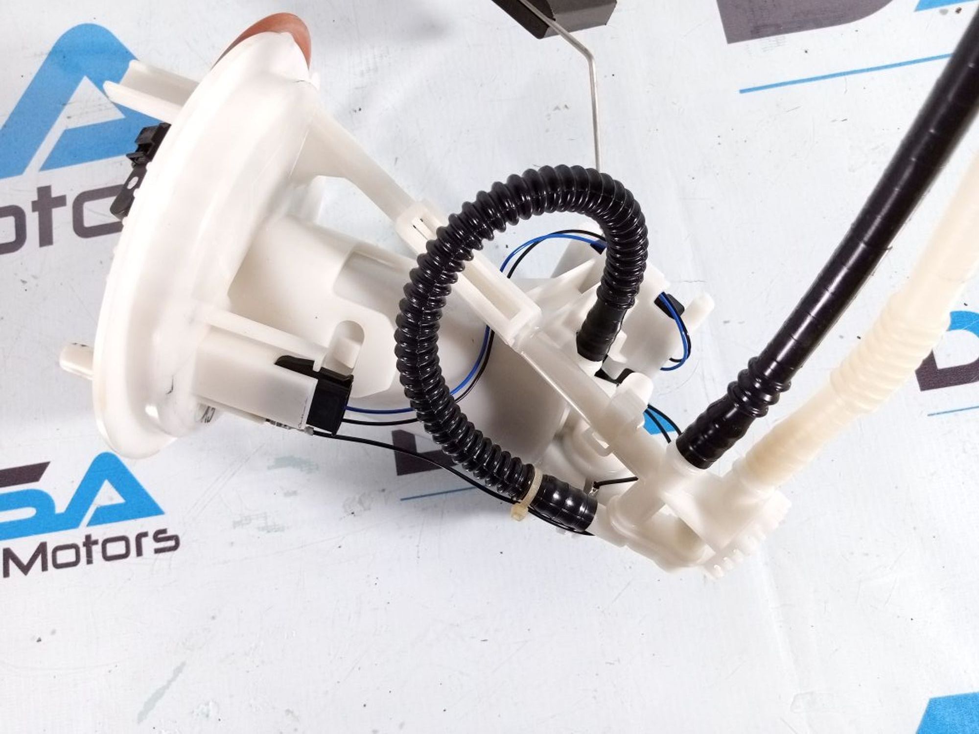 https://ycs.partsauto.market/partsauto-images/thmbs/userImages/b7628e092085f1f91467af1afb6e7630/part/e127d6b6-ba55-4d63-a23d-1b2c73c27da5_1720626720212.jpg