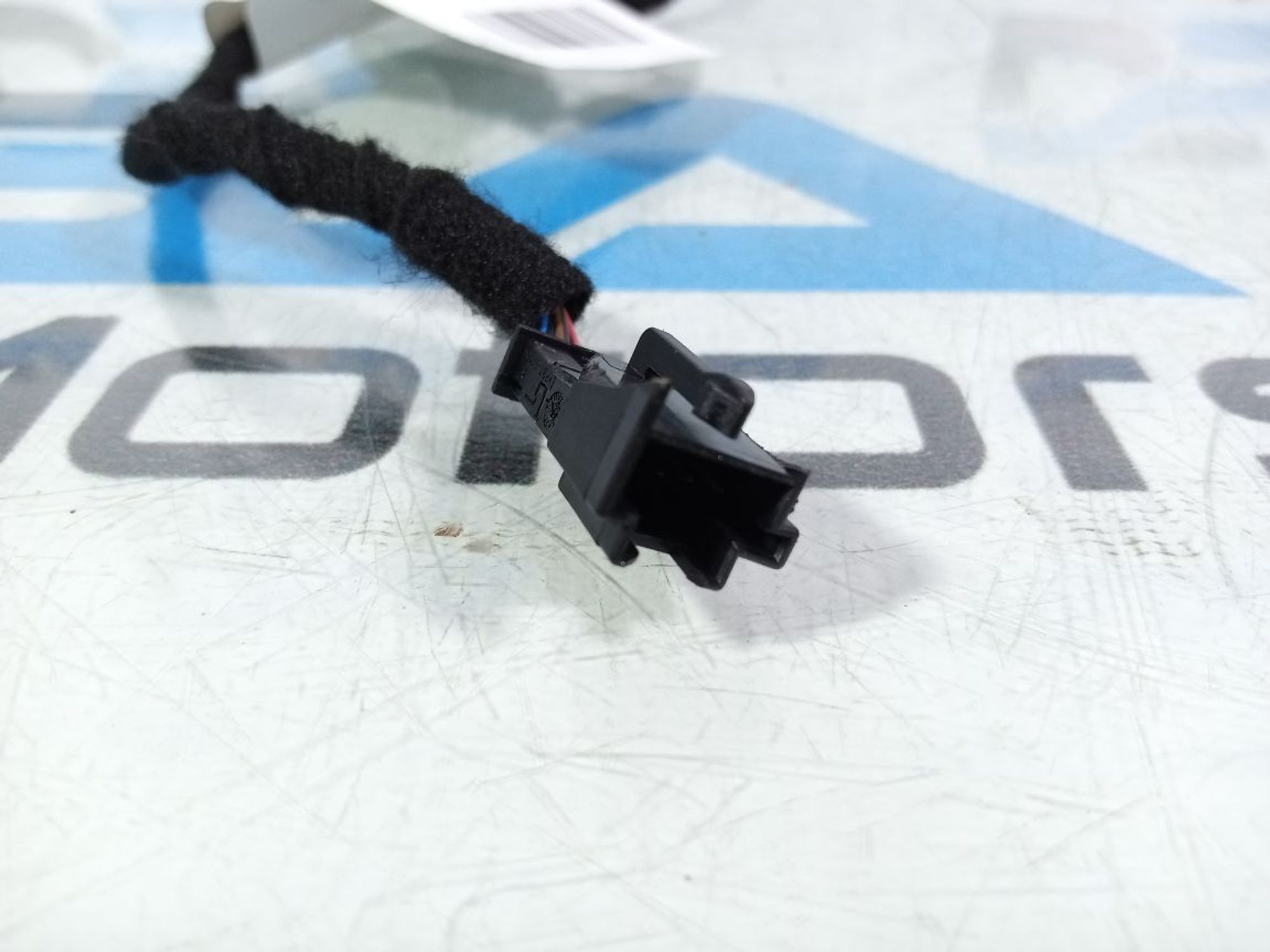 https://ycs.partsauto.market/partsauto-images/thmbs/userImages/b7628e092085f1f91467af1afb6e7630/part/e1a2e60d-3da0-4dd5-aaae-70b74d35b905_1742906936247.jpg