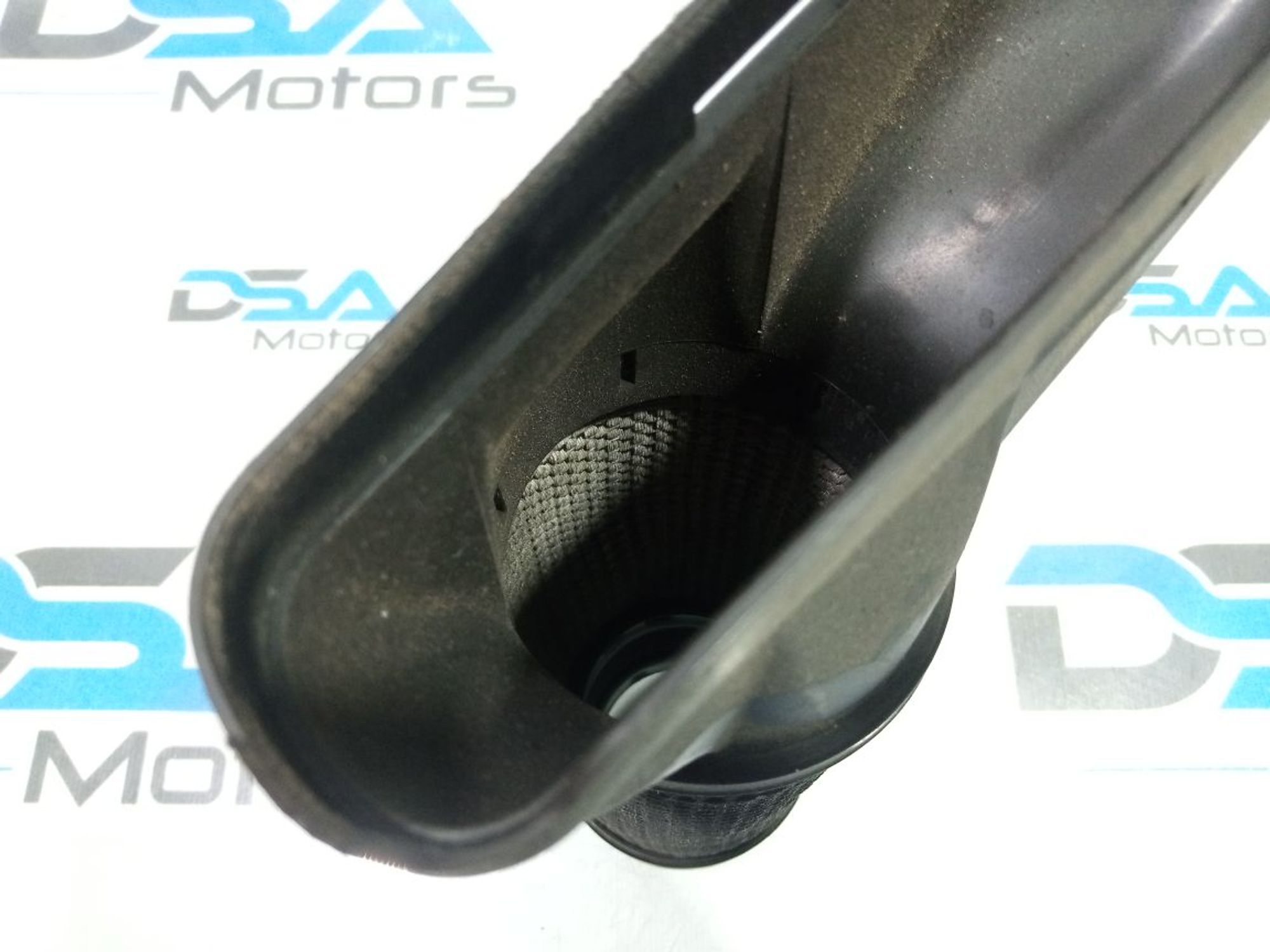 https://ycs.partsauto.market/partsauto-images/thmbs/userImages/b7628e092085f1f91467af1afb6e7630/part/e2311ee5-a332-49c4-bc56-565b61954cb6_1749061321288.jpg