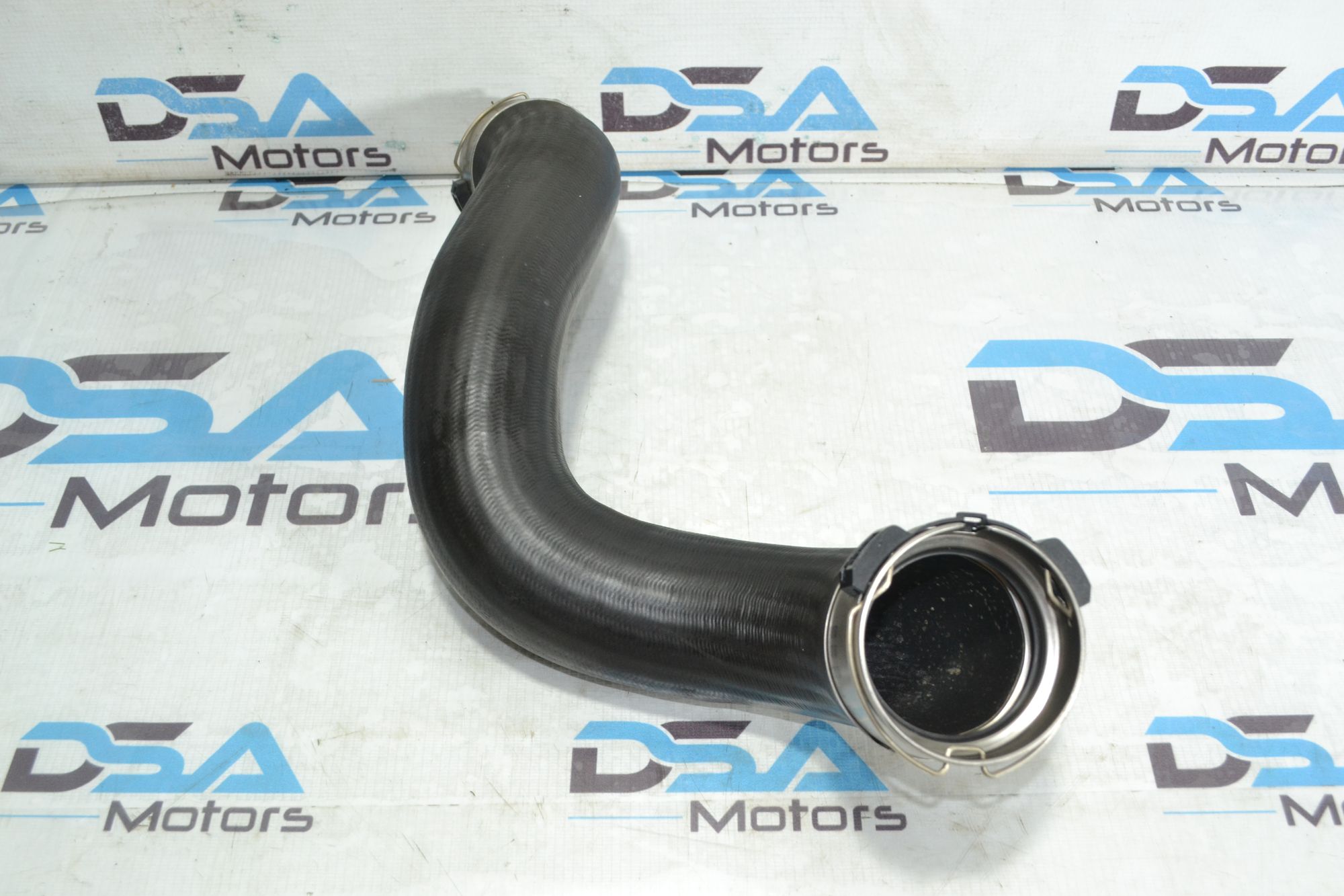 https://ycs.partsauto.market/partsauto-images/thmbs/userImages/b7628e092085f1f91467af1afb6e7630/part/e24ca846-1d3a-400f-b40e-5051b564dd8c_1781168715072.jpg