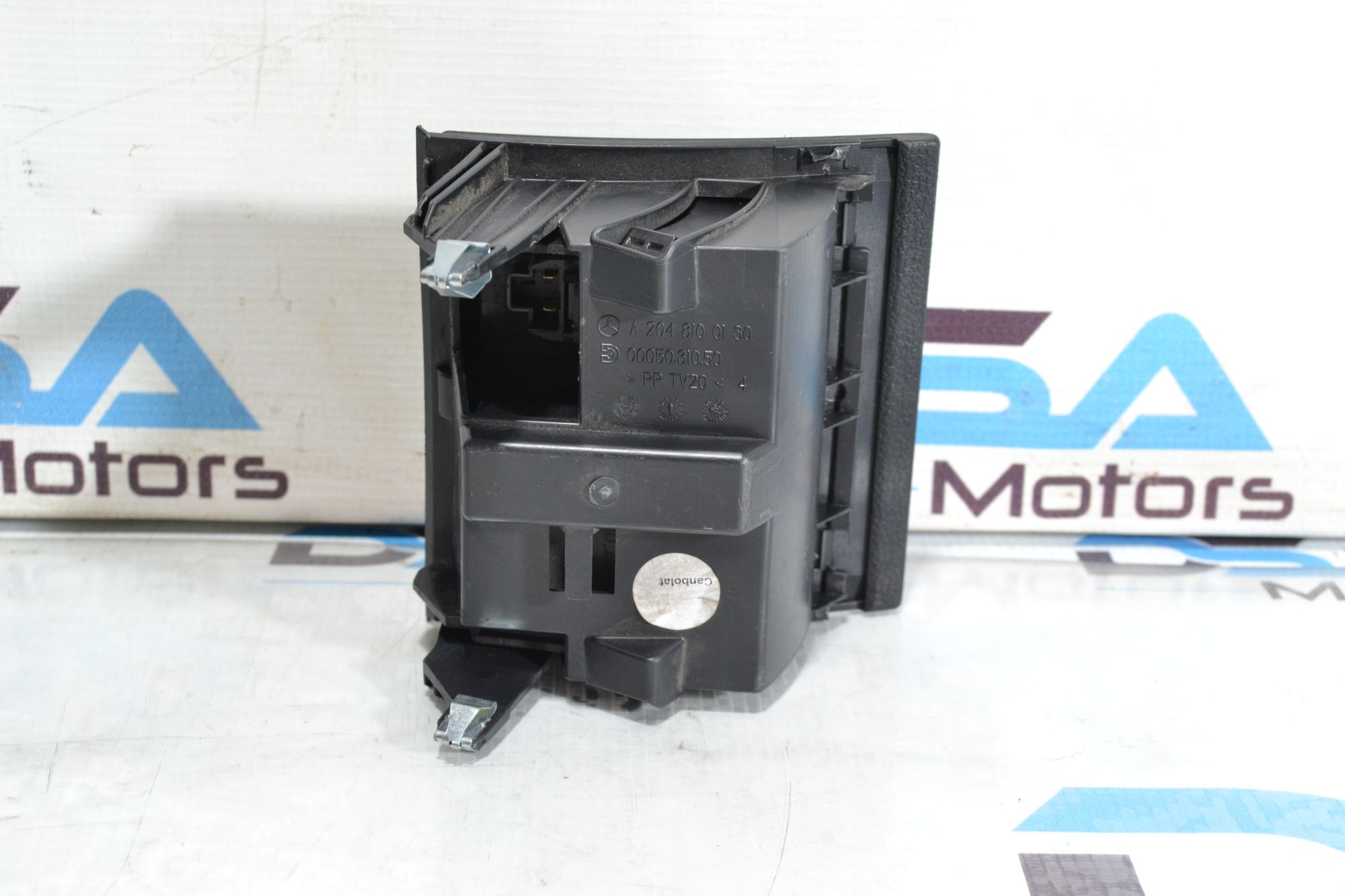 Пепельница задняя Оригинал Mercedes W204 из Японии, 900 рублей, Кореновск