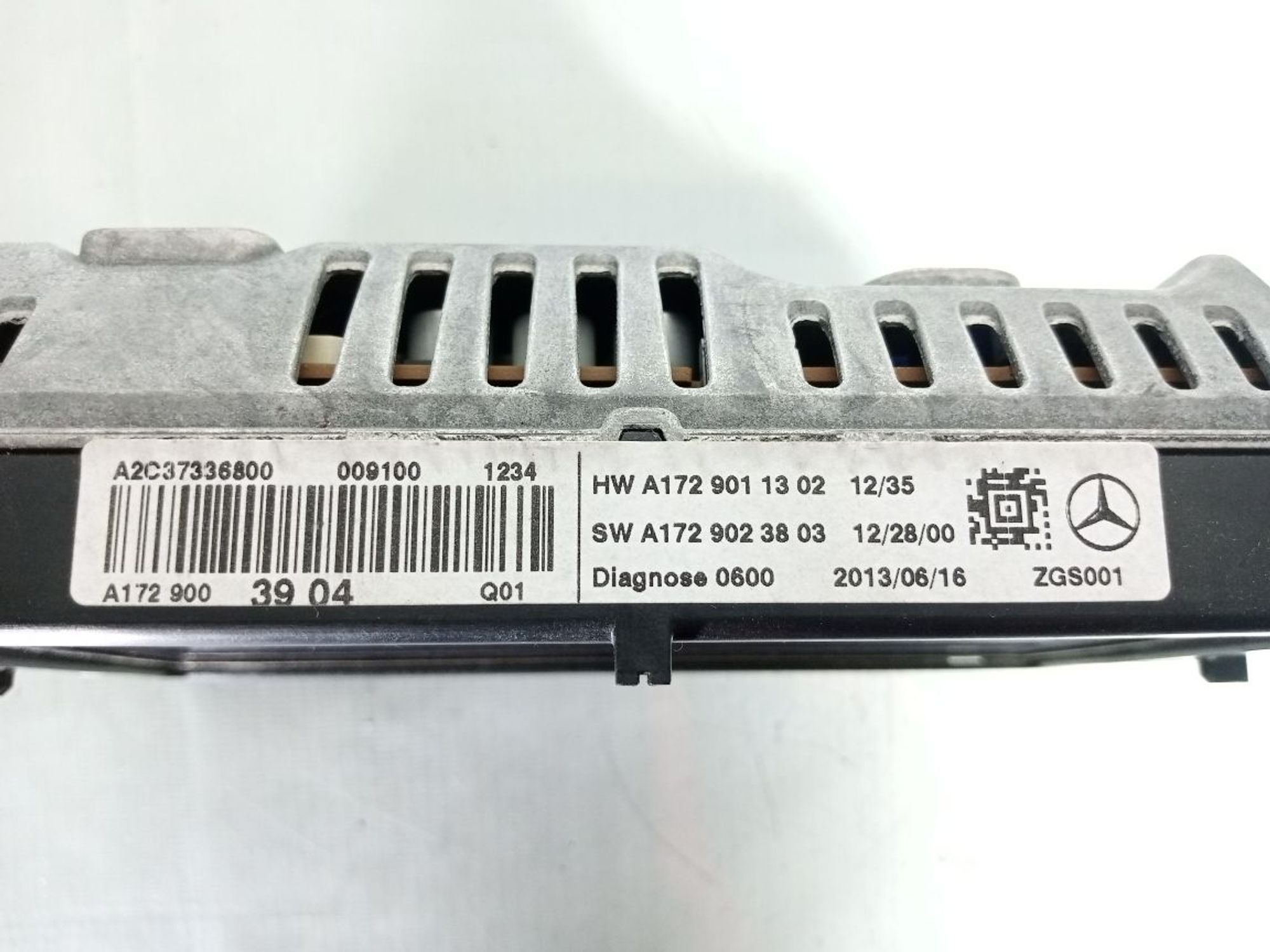 https://ycs.partsauto.market/partsauto-images/thmbs/userImages/b7628e092085f1f91467af1afb6e7630/part/e2644dba-d6f7-4ac2-a584-932a52333ca4_1733766774240.jpg