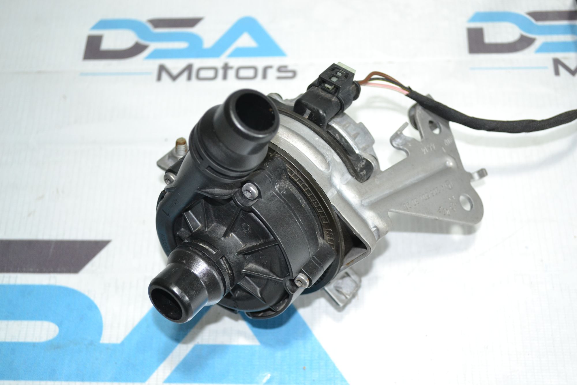 Помпа дополнительная Mercedes W205/X253/W213/W217/W222из Японии, 8900 рублей, Кореновск