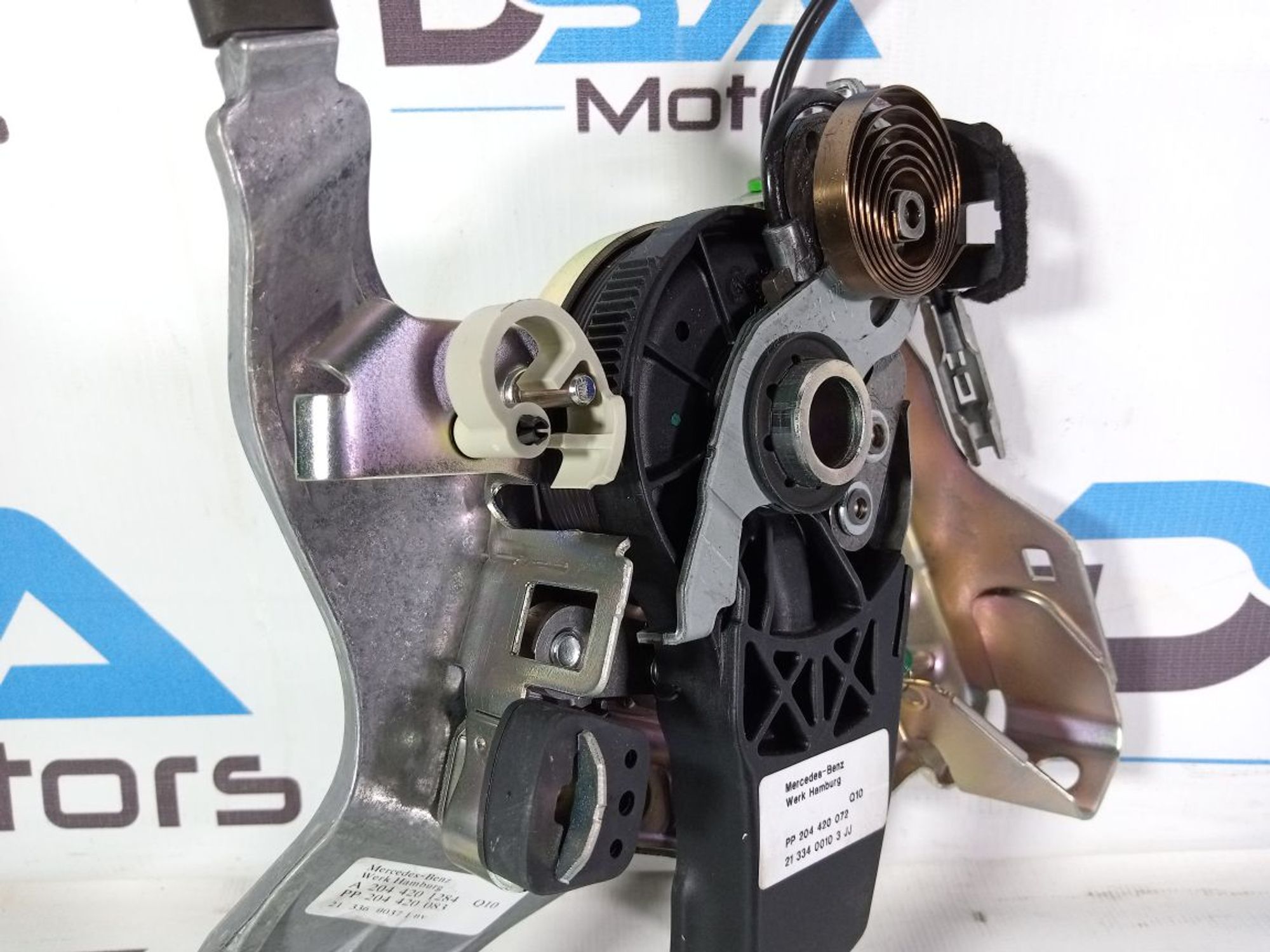 https://ycs.partsauto.market/partsauto-images/thmbs/userImages/b7628e092085f1f91467af1afb6e7630/part/e361cc04-a373-44a7-b5fd-47e8c73a361d_1747024014767.jpg