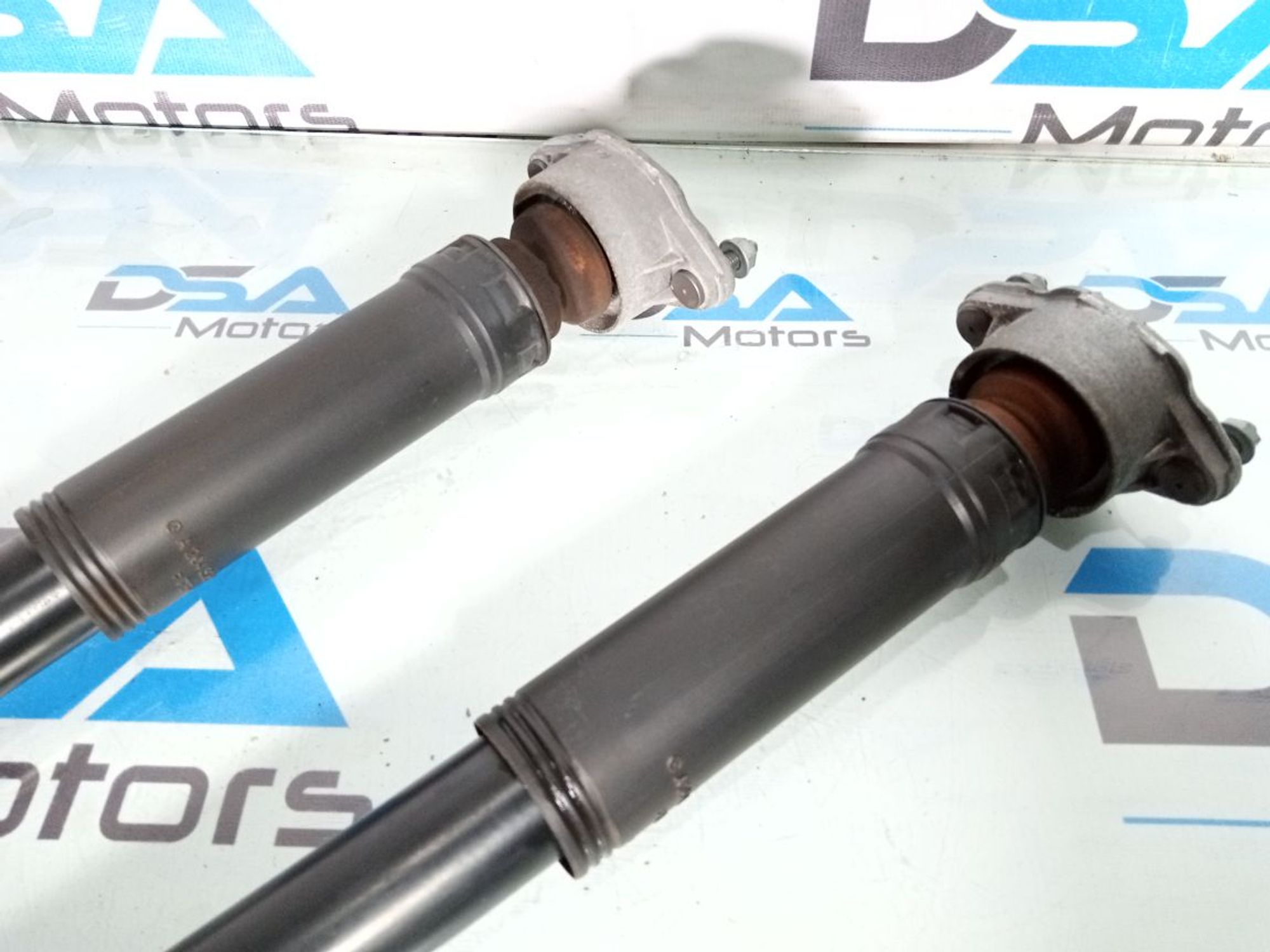 https://ycs.partsauto.market/partsauto-images/thmbs/userImages/b7628e092085f1f91467af1afb6e7630/part/e3791bbd-cfc7-4dee-ab88-24e4f4064639_1733655711325.jpg