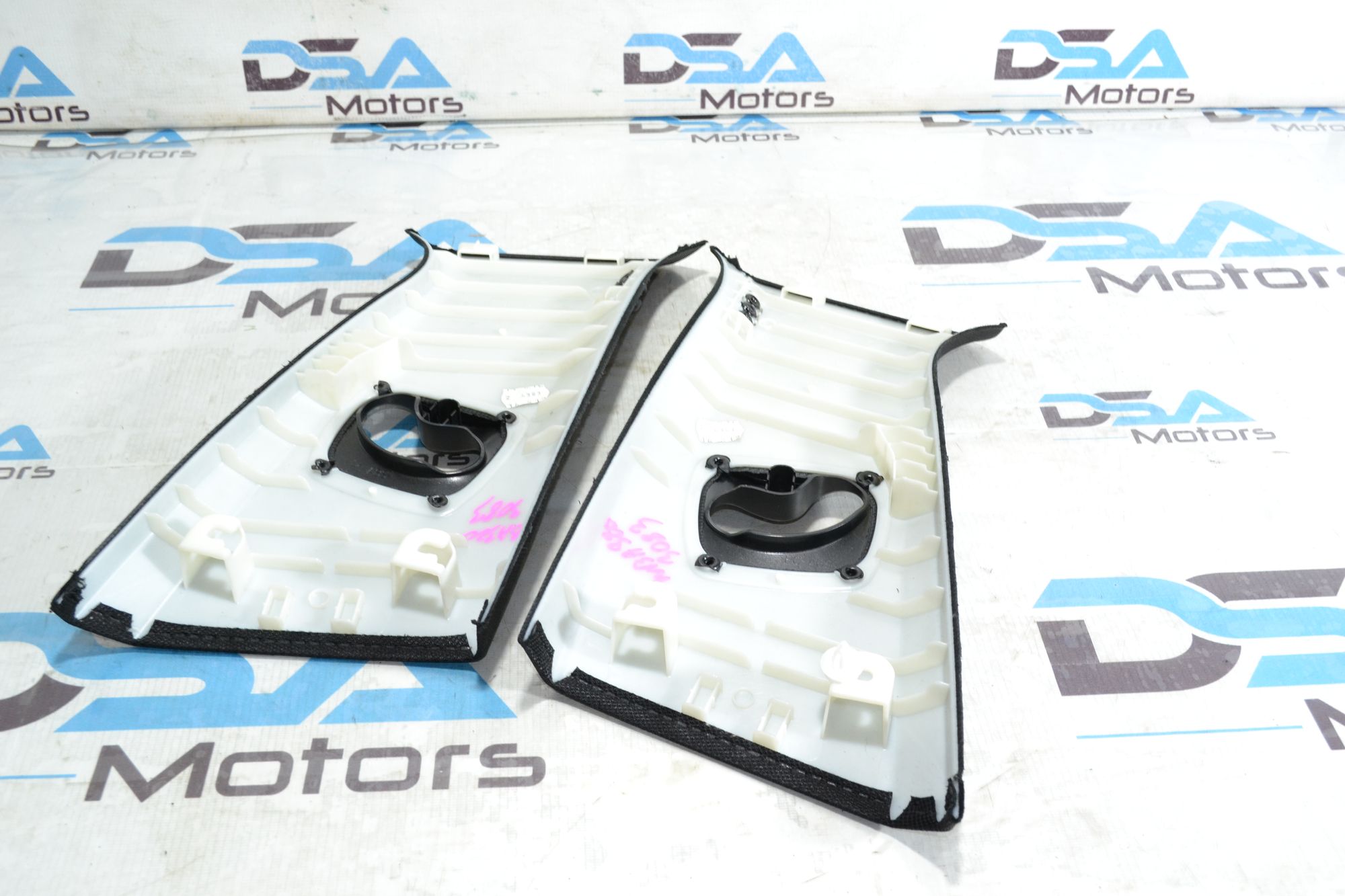 https://ycs.partsauto.market/partsauto-images/thmbs/userImages/b7628e092085f1f91467af1afb6e7630/part/e3820773-650a-480c-9d1e-750fbbd5f44c_1780913716435.jpg
