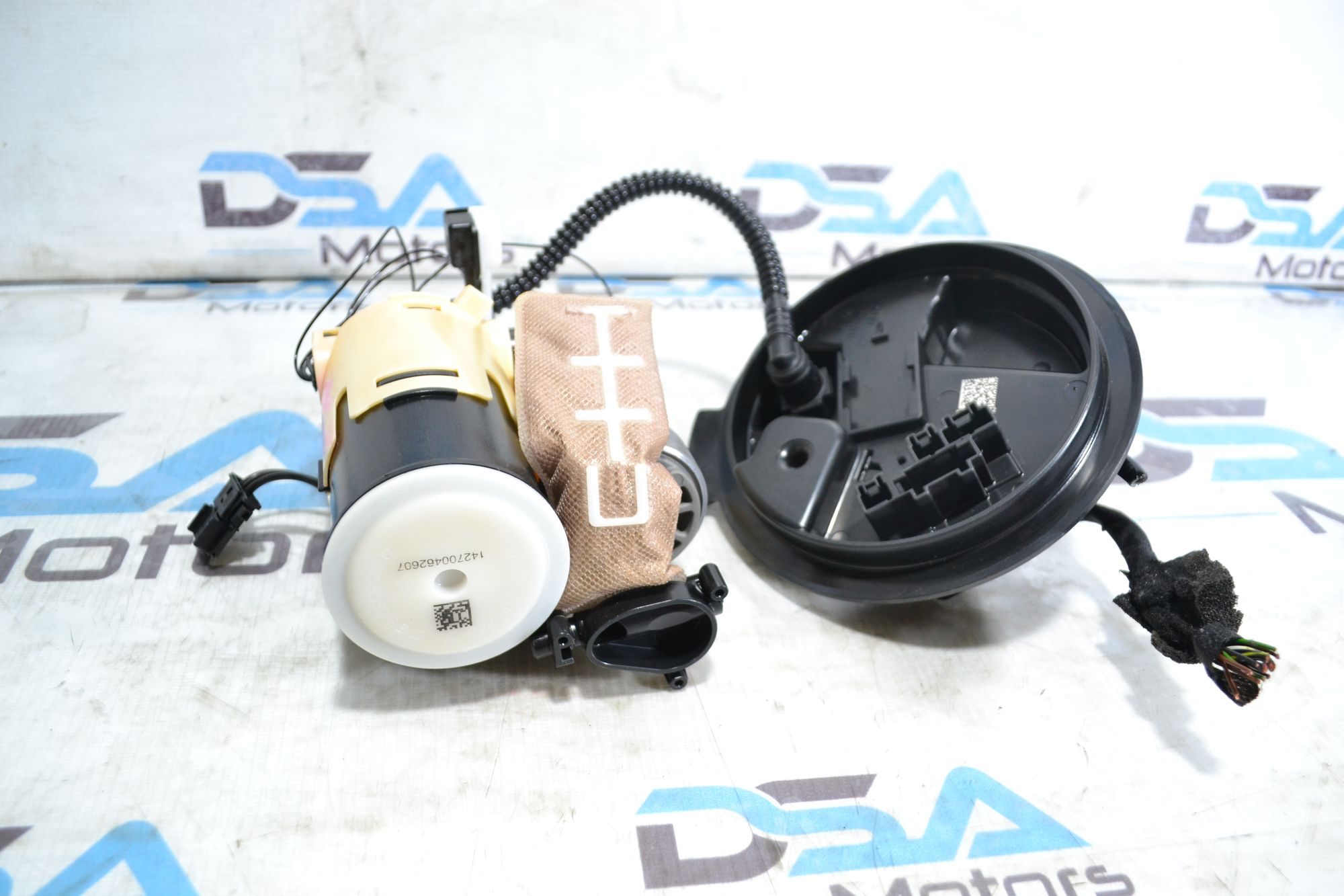 https://ycs.partsauto.market/partsauto-images/thmbs/userImages/b7628e092085f1f91467af1afb6e7630/part/e3a8f7cd-b550-417d-92a9-8e4be9eed016_1784709824788.jpg