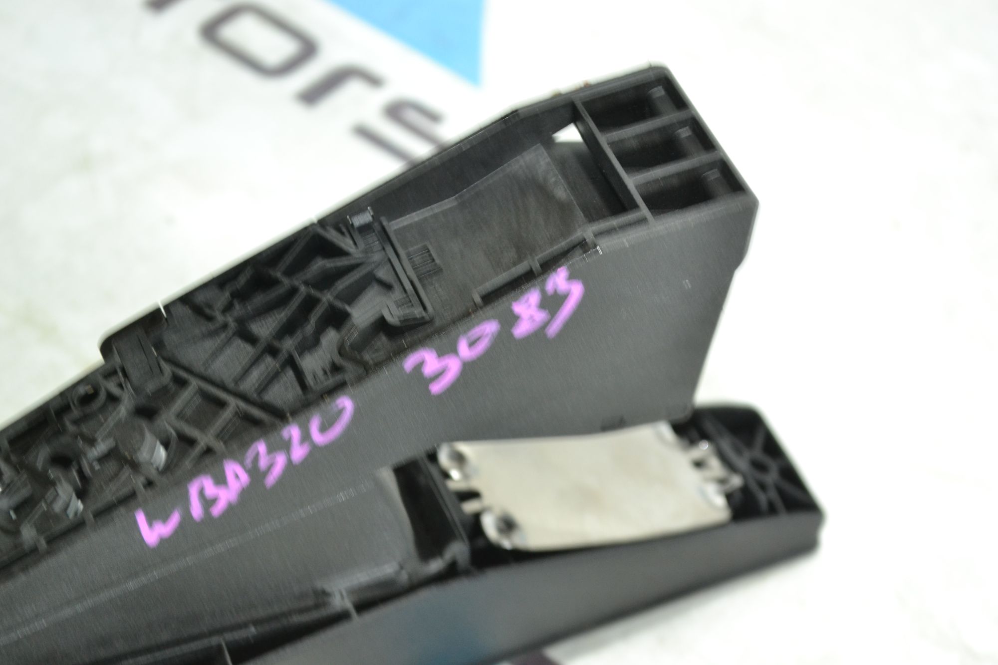 https://ycs.partsauto.market/partsauto-images/thmbs/userImages/b7628e092085f1f91467af1afb6e7630/part/e3e6c740-e9e4-4388-a95f-49715ce68b02_1780927315374.jpg
