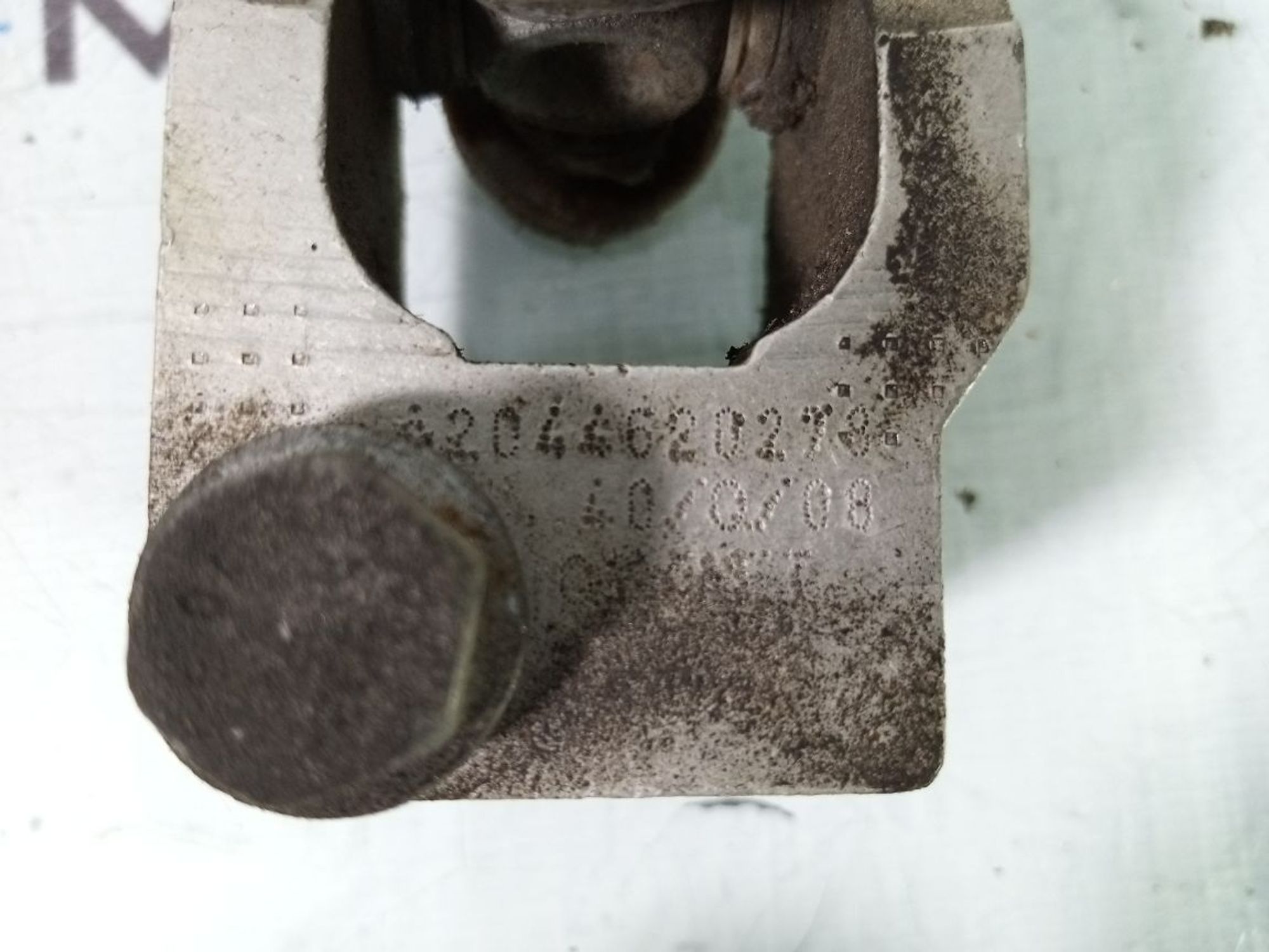 https://ycs.partsauto.market/partsauto-images/thmbs/userImages/b7628e092085f1f91467af1afb6e7630/part/e41344e7-8fec-41e6-a775-abdab307aebf_1735287899114.jpg