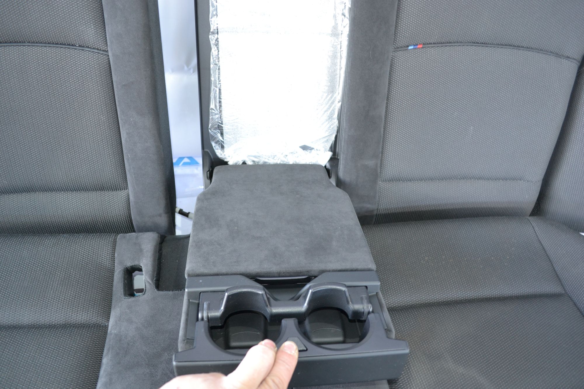 https://ycs.partsauto.market/partsauto-images/thmbs/userImages/b7628e092085f1f91467af1afb6e7630/part/e47f84cb-6e30-4000-a049-ee4acdfeca15_1777445143220.jpg