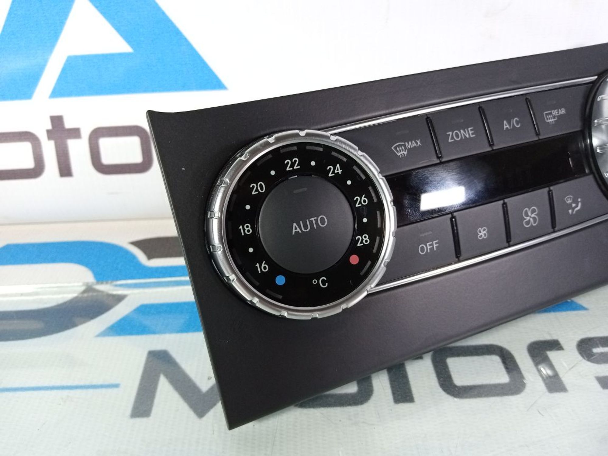https://ycs.partsauto.market/partsauto-images/thmbs/userImages/b7628e092085f1f91467af1afb6e7630/part/e4b24f85-1c2d-470f-9dec-0e9fd146c86f_1744142843331.jpg