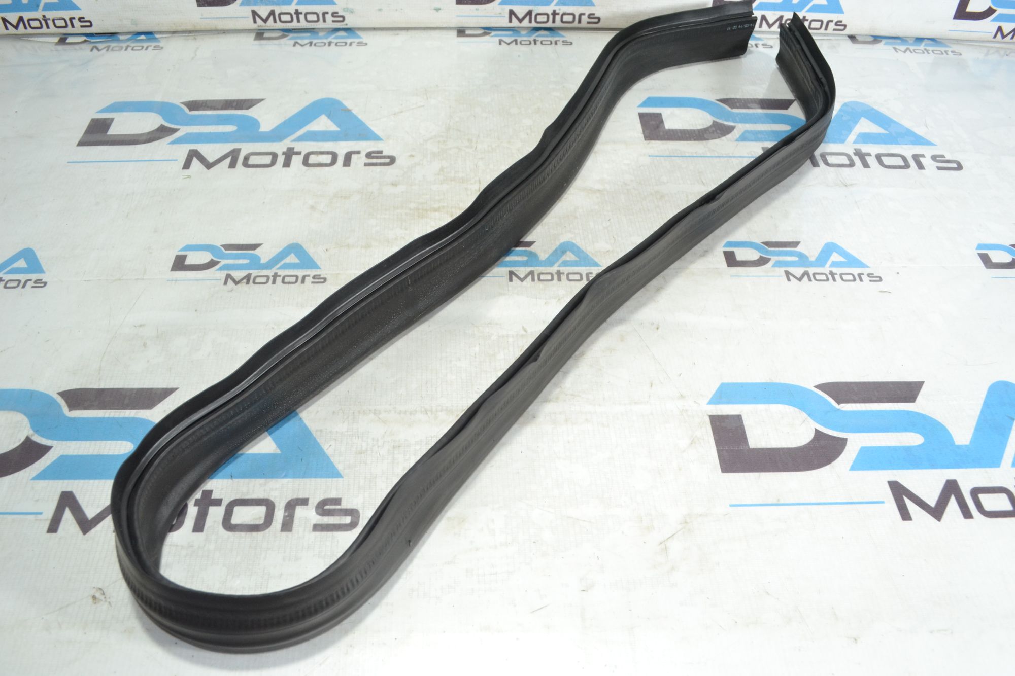 https://ycs.partsauto.market/partsauto-images/thmbs/userImages/b7628e092085f1f91467af1afb6e7630/part/e5162bcc-fdbe-4cb5-9b34-99fc8b848545_1781249280387.jpg