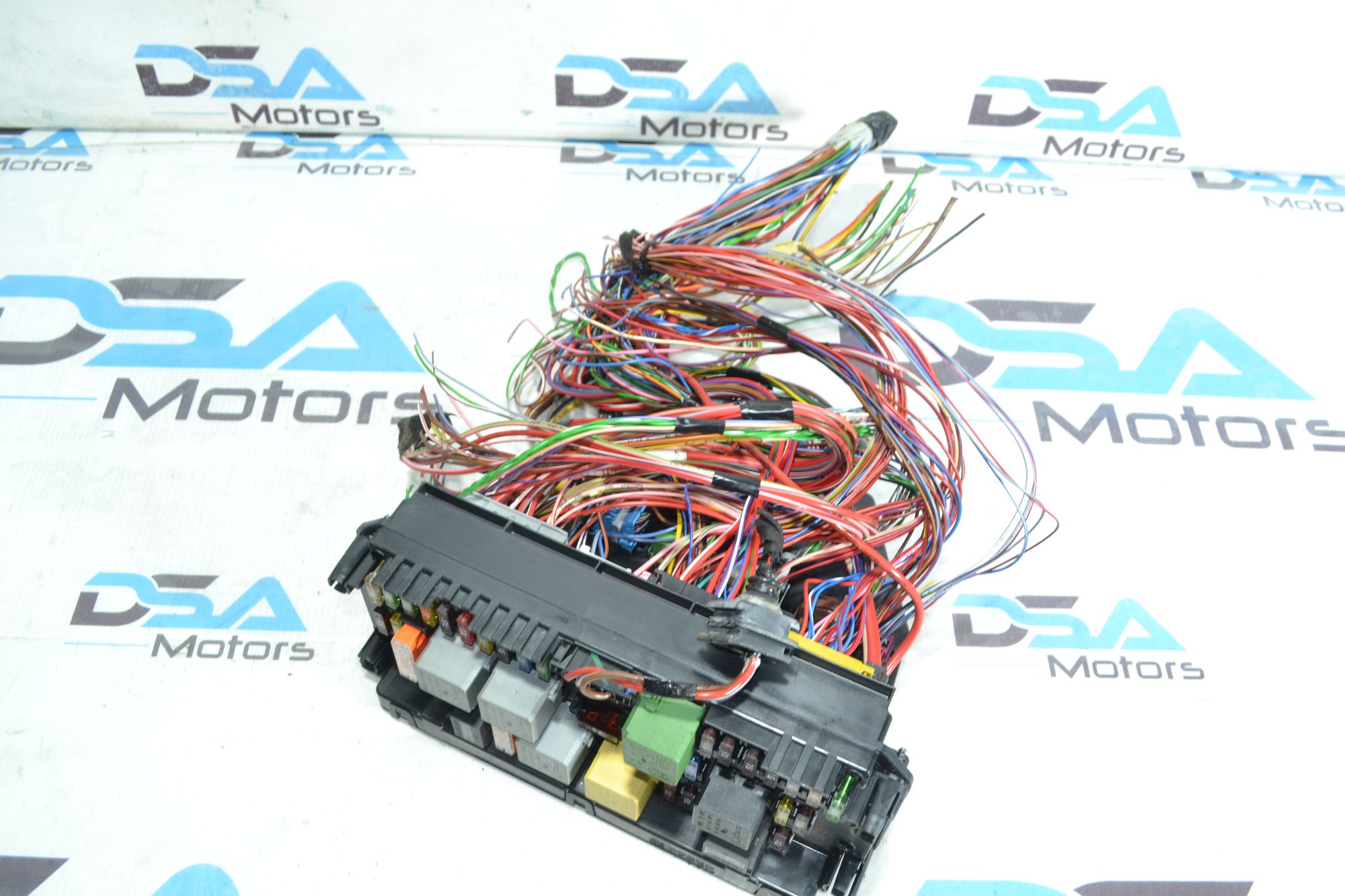https://ycs.partsauto.market/partsauto-images/thmbs/userImages/b7628e092085f1f91467af1afb6e7630/part/e5b78403-966f-4db2-953e-682c517c6e76_1781175353313.jpg
