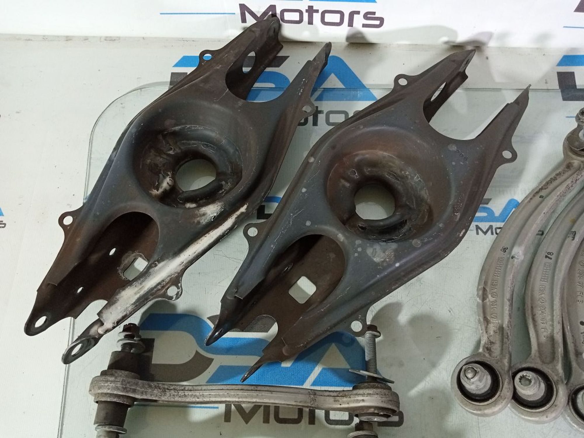 https://ycs.partsauto.market/partsauto-images/thmbs/userImages/b7628e092085f1f91467af1afb6e7630/part/e5c45710-4bd7-4bb9-9d2d-2cd403b4665e_1747232668698.jpg