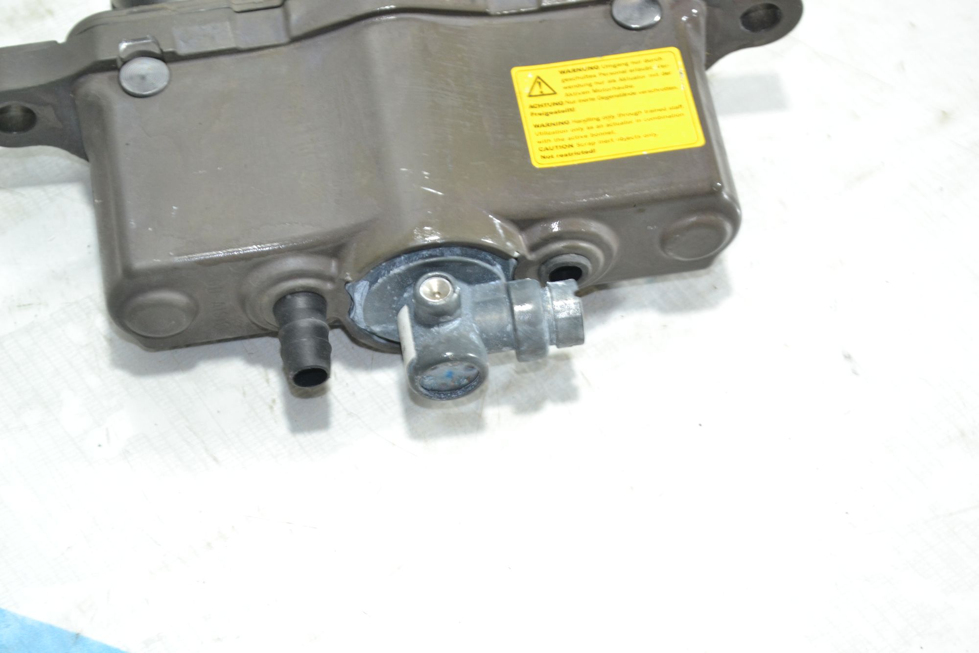 https://ycs.partsauto.market/partsauto-images/thmbs/userImages/b7628e092085f1f91467af1afb6e7630/part/e61c9ff0-5ce7-4a1e-ad44-7765f0ecf8c4_1780494343915.jpg