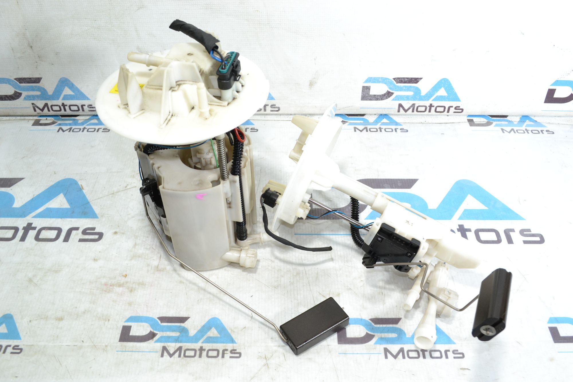 https://ycs.partsauto.market/partsauto-images/thmbs/userImages/b7628e092085f1f91467af1afb6e7630/part/e6a0a064-1970-4f5d-86e9-6bcff90e19bf_1783345659315.jpg