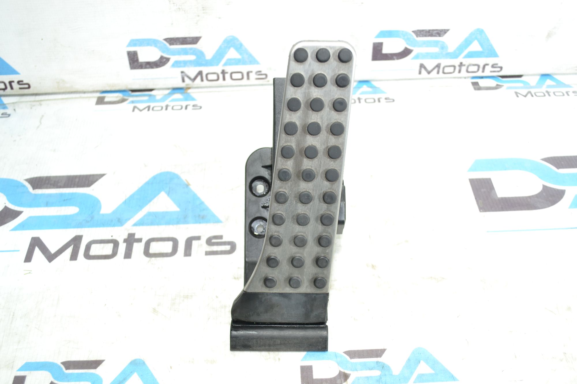 https://ycs.partsauto.market/partsauto-images/thmbs/userImages/b7628e092085f1f91467af1afb6e7630/part/e6deba1f-734c-4ff3-8ee3-bd46908ec057_1785309954614.jpg