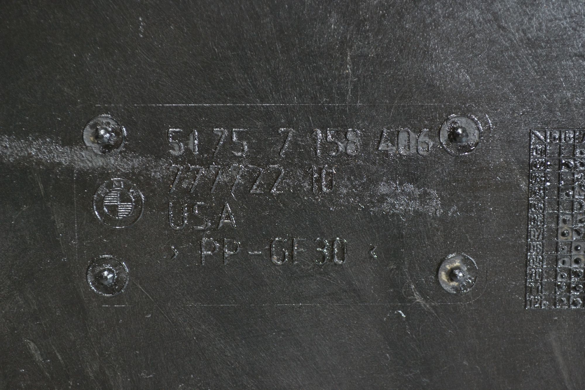https://ycs.partsauto.market/partsauto-images/thmbs/userImages/b7628e092085f1f91467af1afb6e7630/part/e736a142-b51a-4a91-9e71-961beeb8cd87_1782975562125.jpg