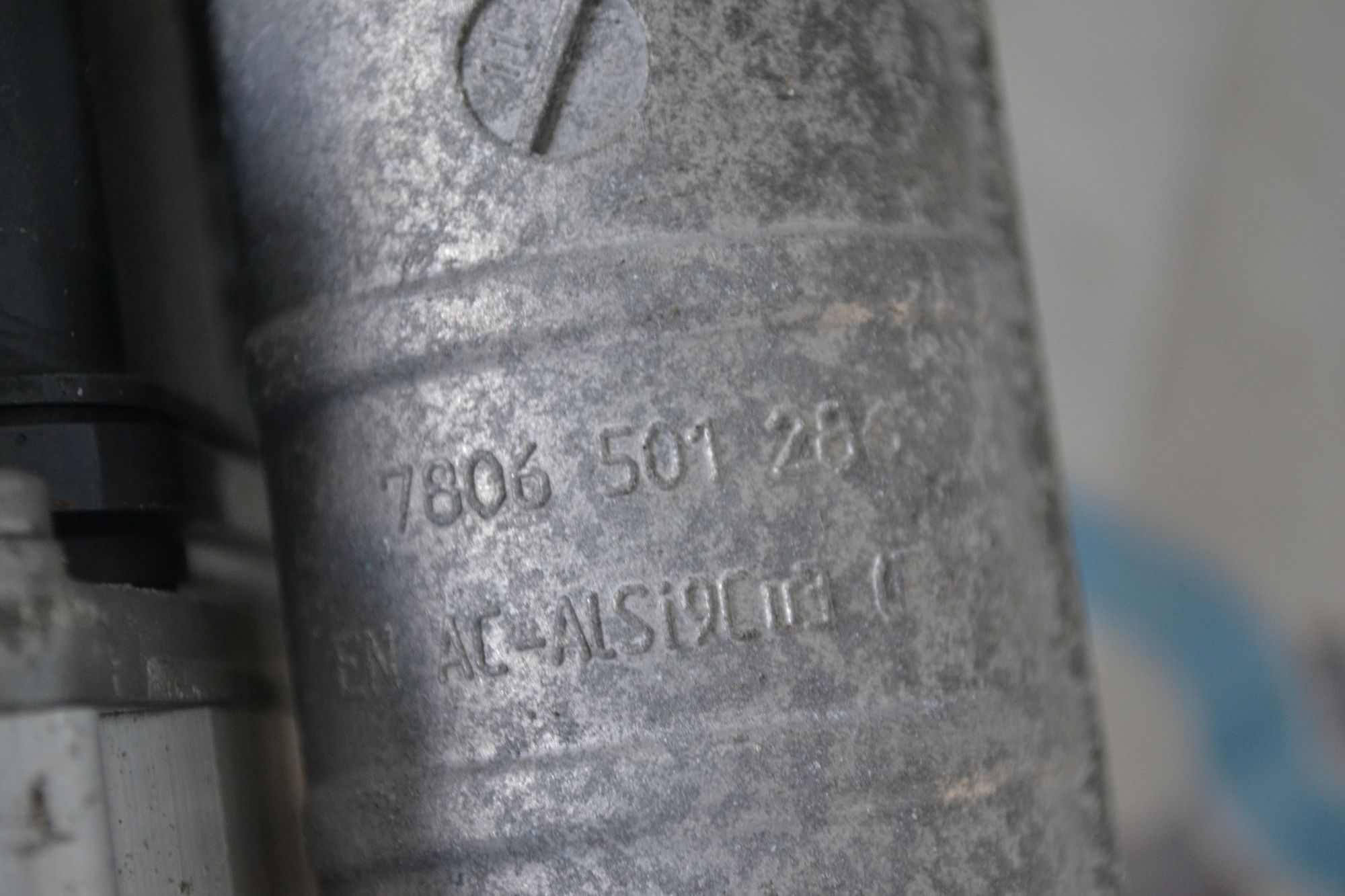 https://ycs.partsauto.market/partsauto-images/thmbs/userImages/b7628e092085f1f91467af1afb6e7630/part/e73c1aec-7eae-4dd8-b097-eef94538a9f2_1785501466988.jpg