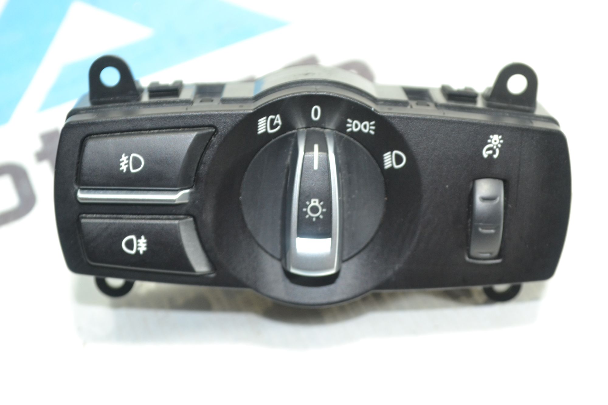 https://ycs.partsauto.market/partsauto-images/thmbs/userImages/b7628e092085f1f91467af1afb6e7630/part/e7583b98-65a2-4f2a-8d7d-3f64096fb200_1781007828317.jpg