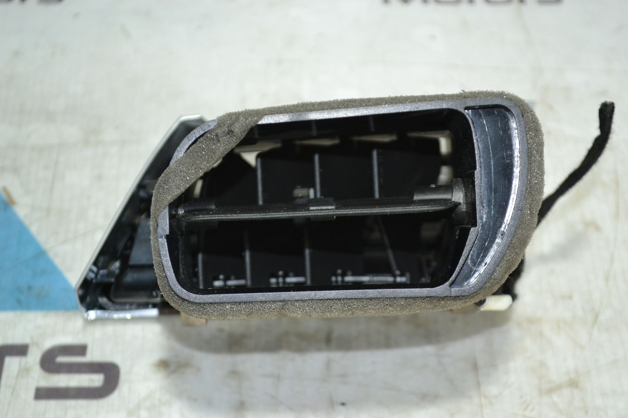 https://ycs.partsauto.market/partsauto-images/thmbs/userImages/b7628e092085f1f91467af1afb6e7630/part/e769066f-33c8-4155-b001-a93f43d71610_1784036850827.jpg