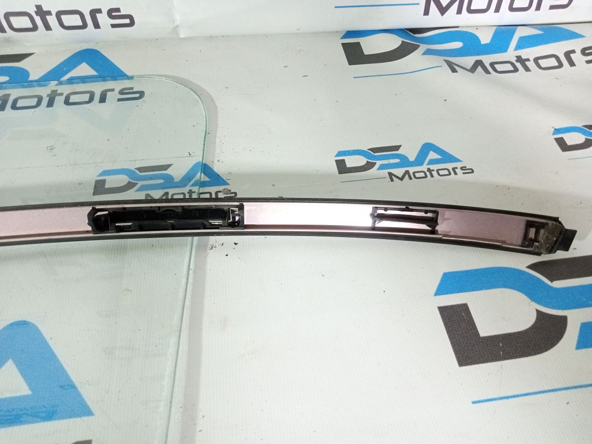 https://ycs.partsauto.market/partsauto-images/thmbs/userImages/b7628e092085f1f91467af1afb6e7630/part/e78b73a2-f908-4ebd-b450-861d241ff708_1747216984651.jpg