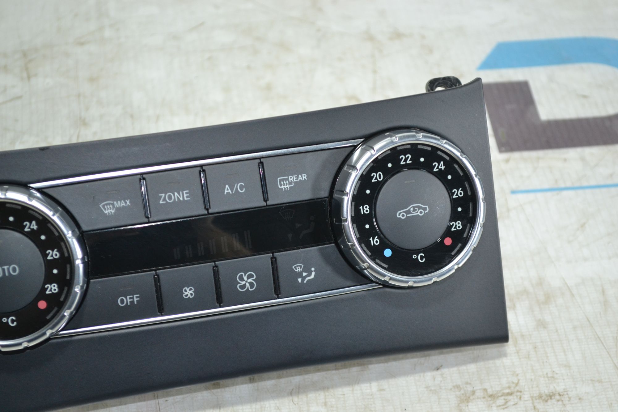 https://ycs.partsauto.market/partsauto-images/thmbs/userImages/b7628e092085f1f91467af1afb6e7630/part/e79e2de3-ed90-4f9d-946e-953435f59a5c_1784805237339.jpg