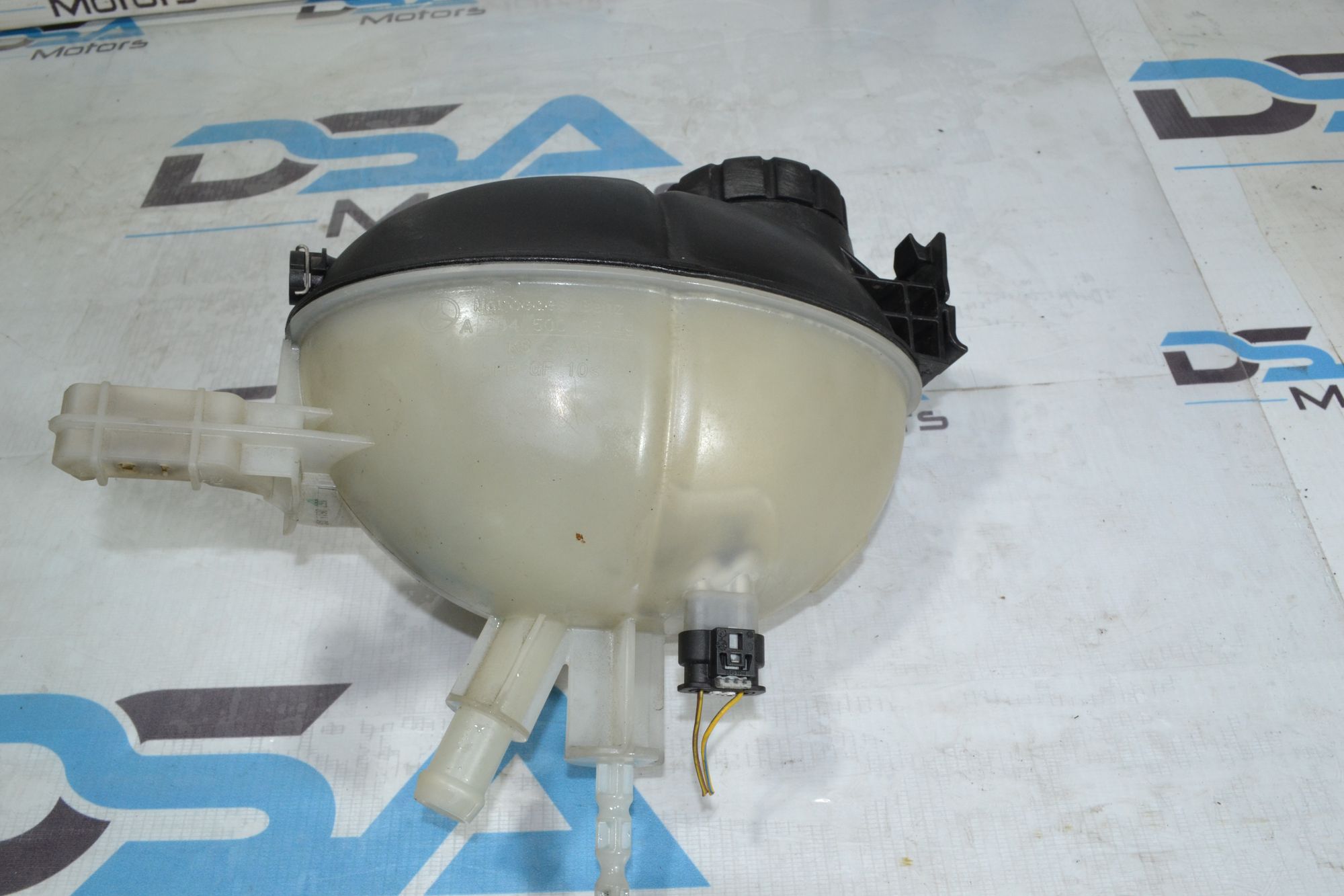 https://ycs.partsauto.market/partsauto-images/thmbs/userImages/b7628e092085f1f91467af1afb6e7630/part/e82f41b6-4f16-4c97-badd-0f969a294677_1779878527786.jpg