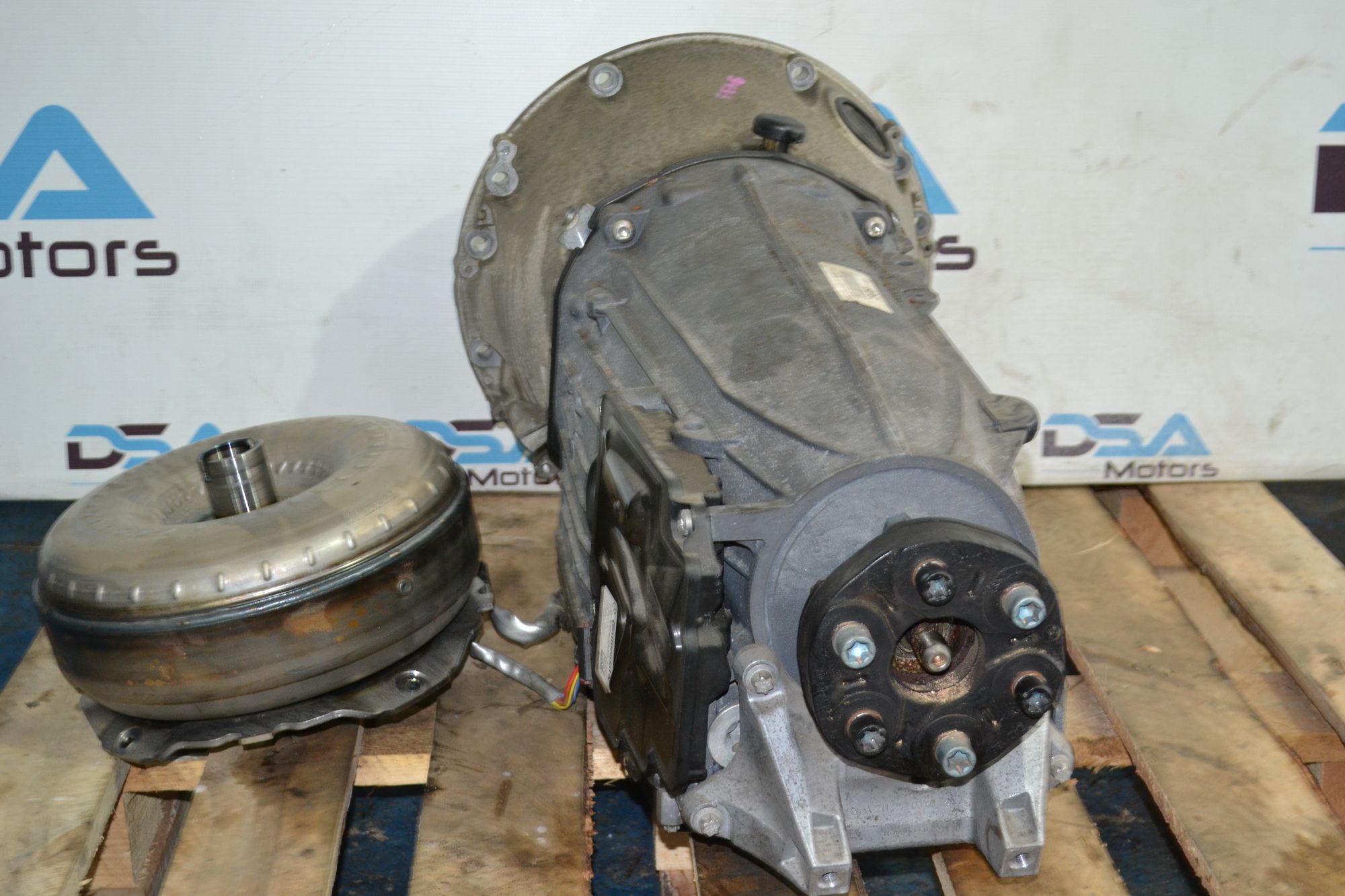 https://ycs.partsauto.market/partsauto-images/thmbs/userImages/b7628e092085f1f91467af1afb6e7630/part/e8a365e1-e647-407d-a7e2-a36564e1a23c_1784201891479.jpg