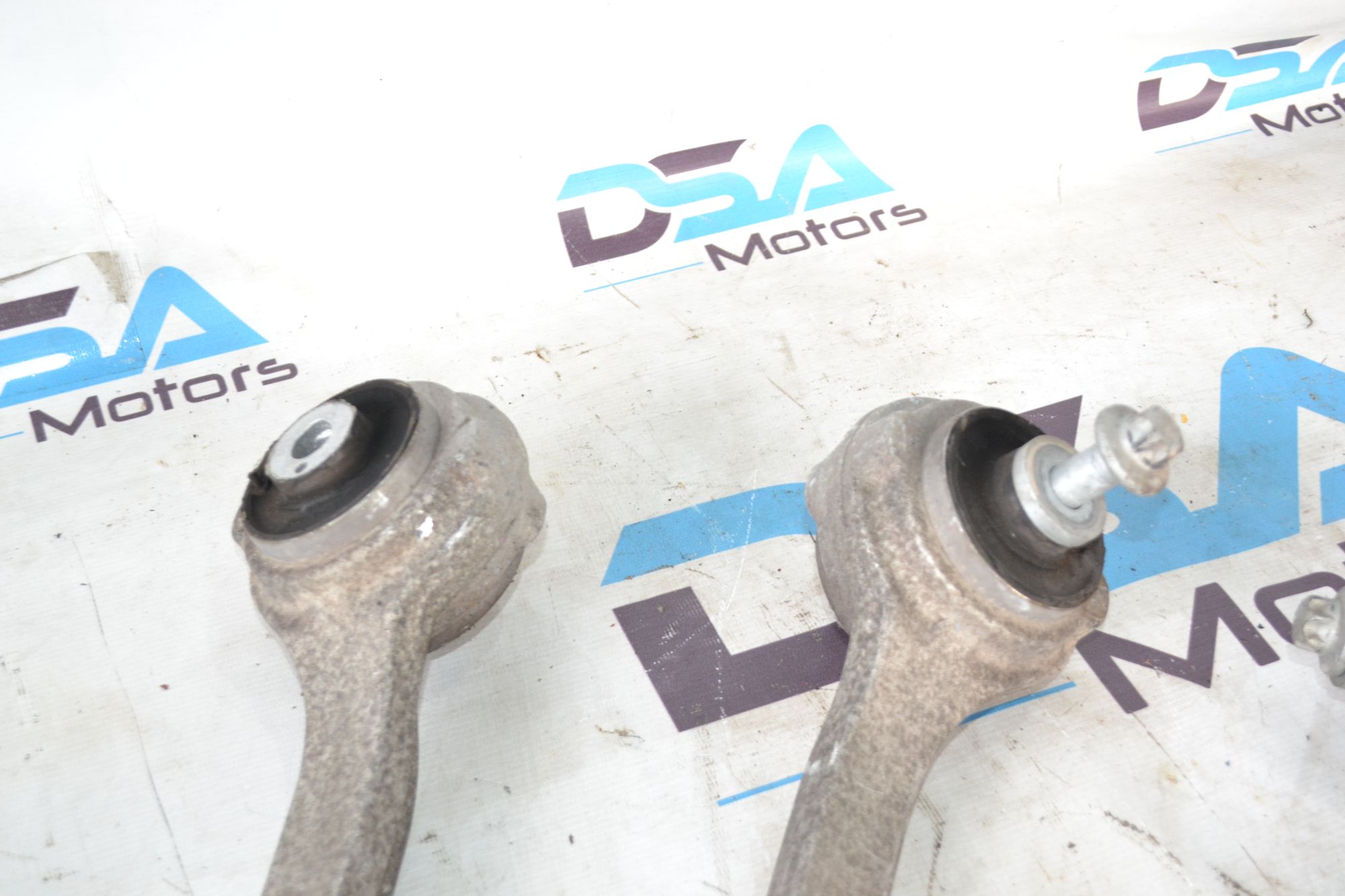 https://ycs.partsauto.market/partsauto-images/thmbs/userImages/b7628e092085f1f91467af1afb6e7630/part/e9044f25-9ce8-482f-9581-4238bfc20814_1785152029666.jpg