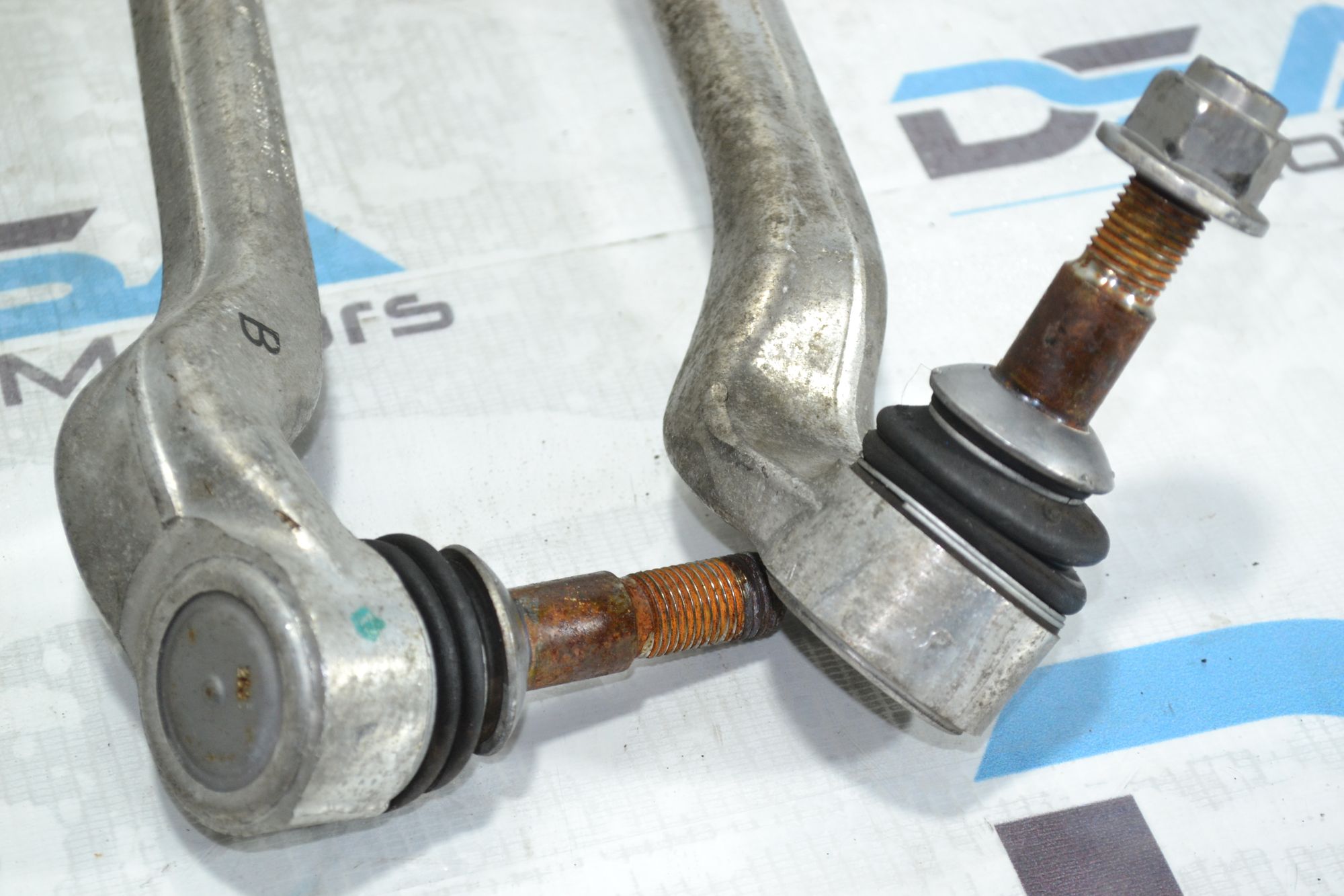https://ycs.partsauto.market/partsauto-images/thmbs/userImages/b7628e092085f1f91467af1afb6e7630/part/e92529ad-2533-4cdb-a3a9-918eba539dd1_1779286081609.jpg