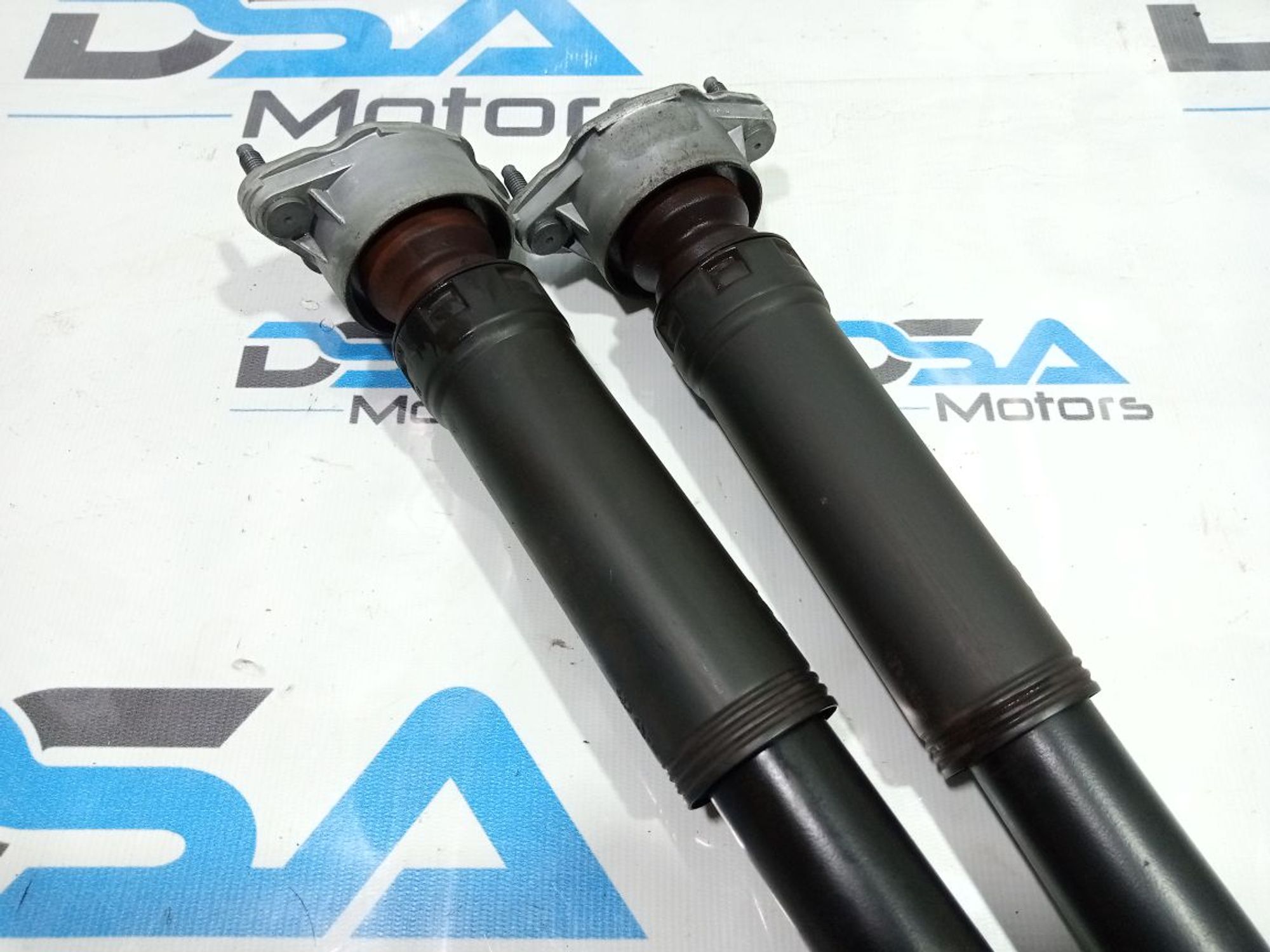 https://ycs.partsauto.market/partsauto-images/thmbs/userImages/b7628e092085f1f91467af1afb6e7630/part/e9cac880-d1fa-4ec6-b58c-5a626fe41dc9_1750099285448.jpg